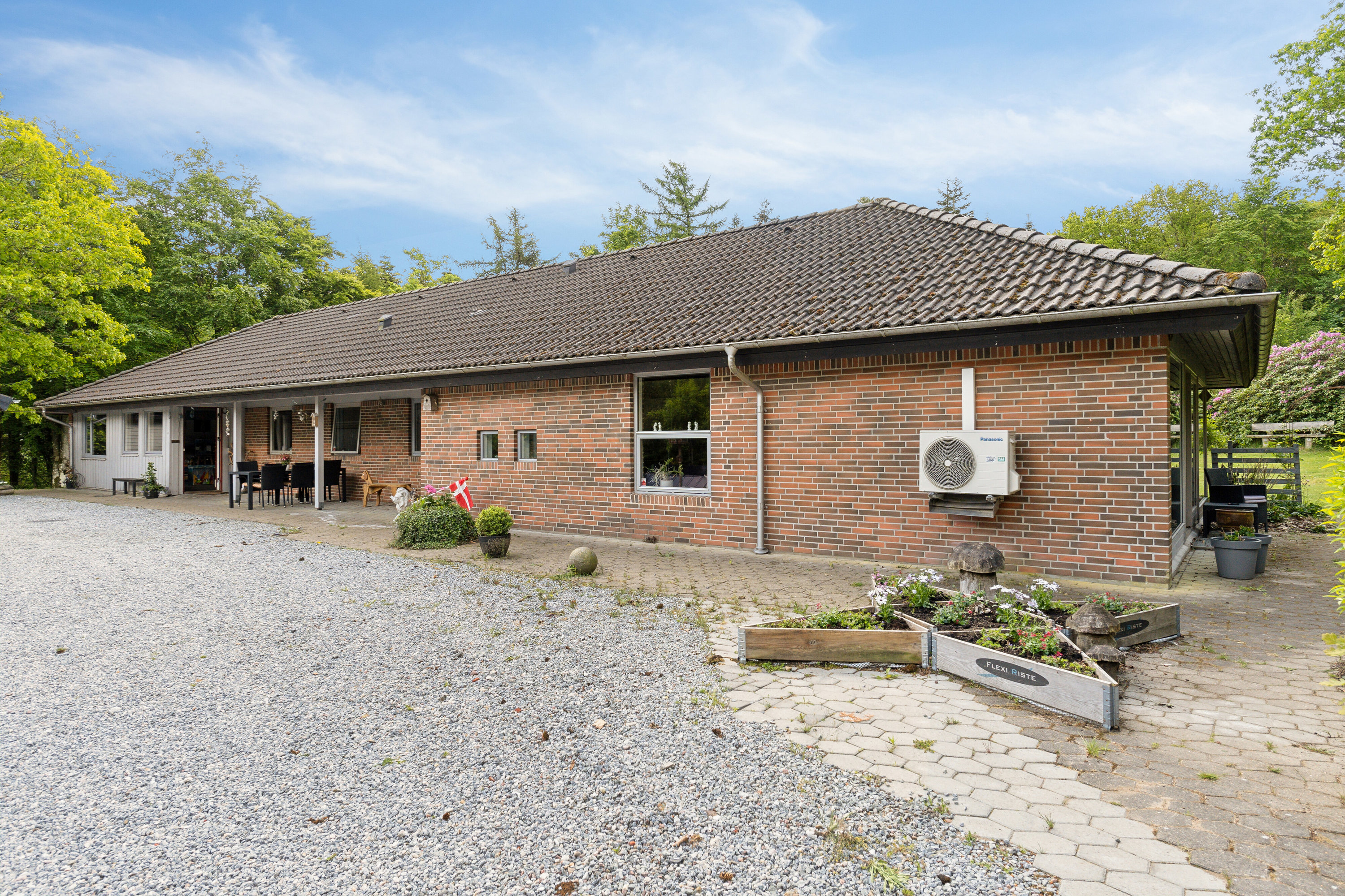 Fremhævet set fra vejen billede i fuldskærmstilstand. Billede af Dalgårdsvej 9, 9870 Sindal