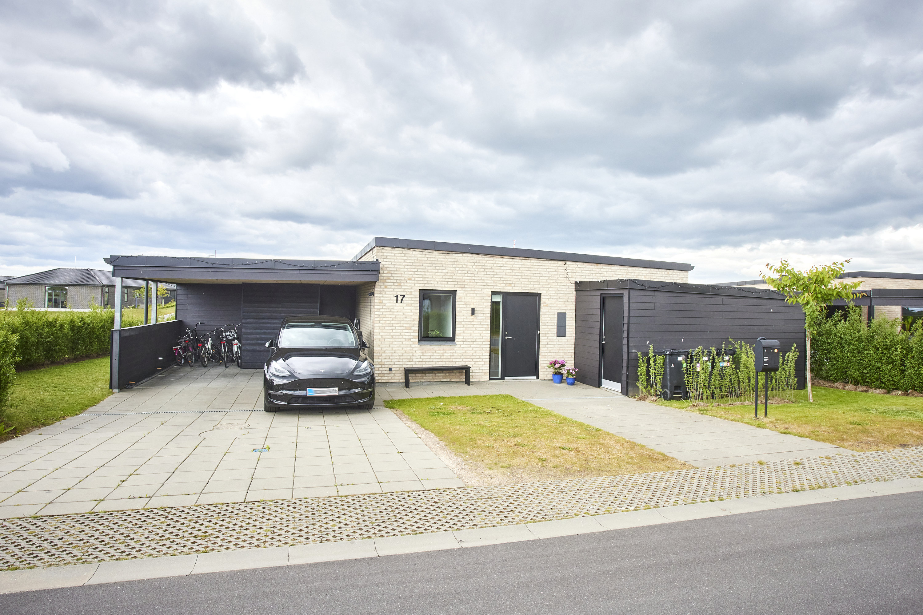 Miniaturebillede 1: ejendommen. Billede af Hvidkløverhøjen 17, Gram, 8660 Skanderborg