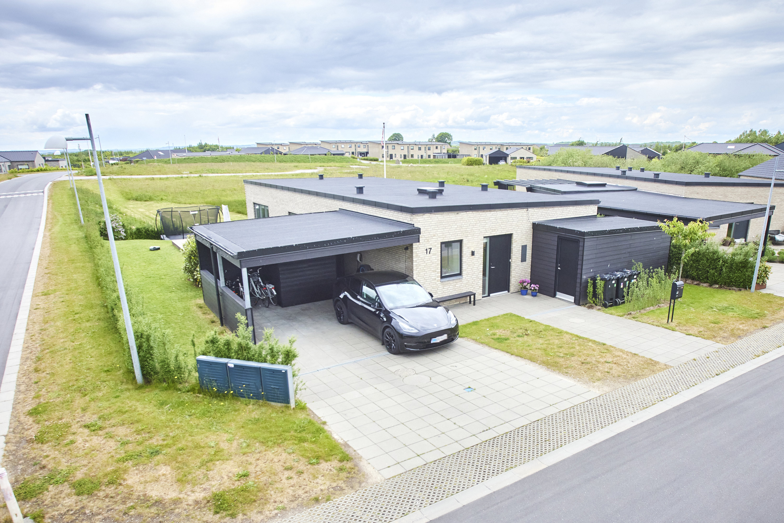 Fremhævet ejendommen billede i fuldskærmstilstand. Billede af Hvidkløverhøjen 17, Gram, 8660 Skanderborg