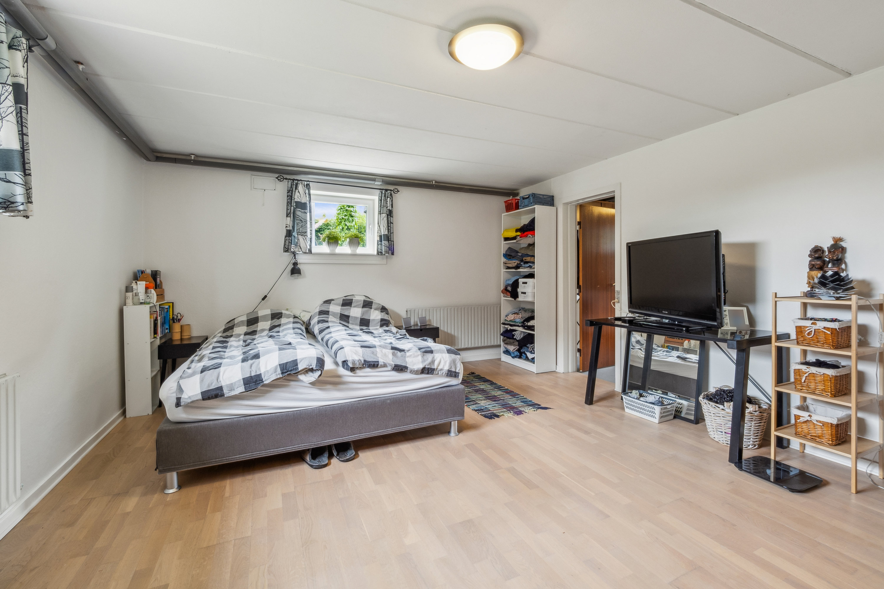 Fremhævet værelse billede i fuldskærmstilstand. Billede af Buen 2, 7840 Højslev