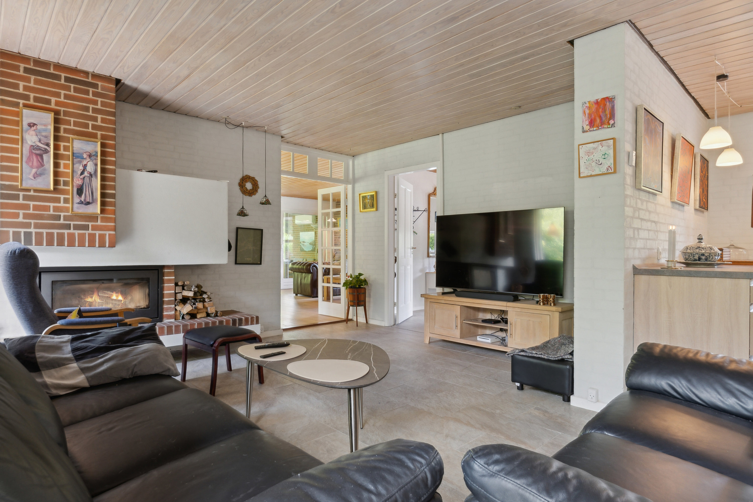 Fremhævet stue billede i fuldskærmstilstand. Billede af Dalgårdsvej 9, 9870 Sindal