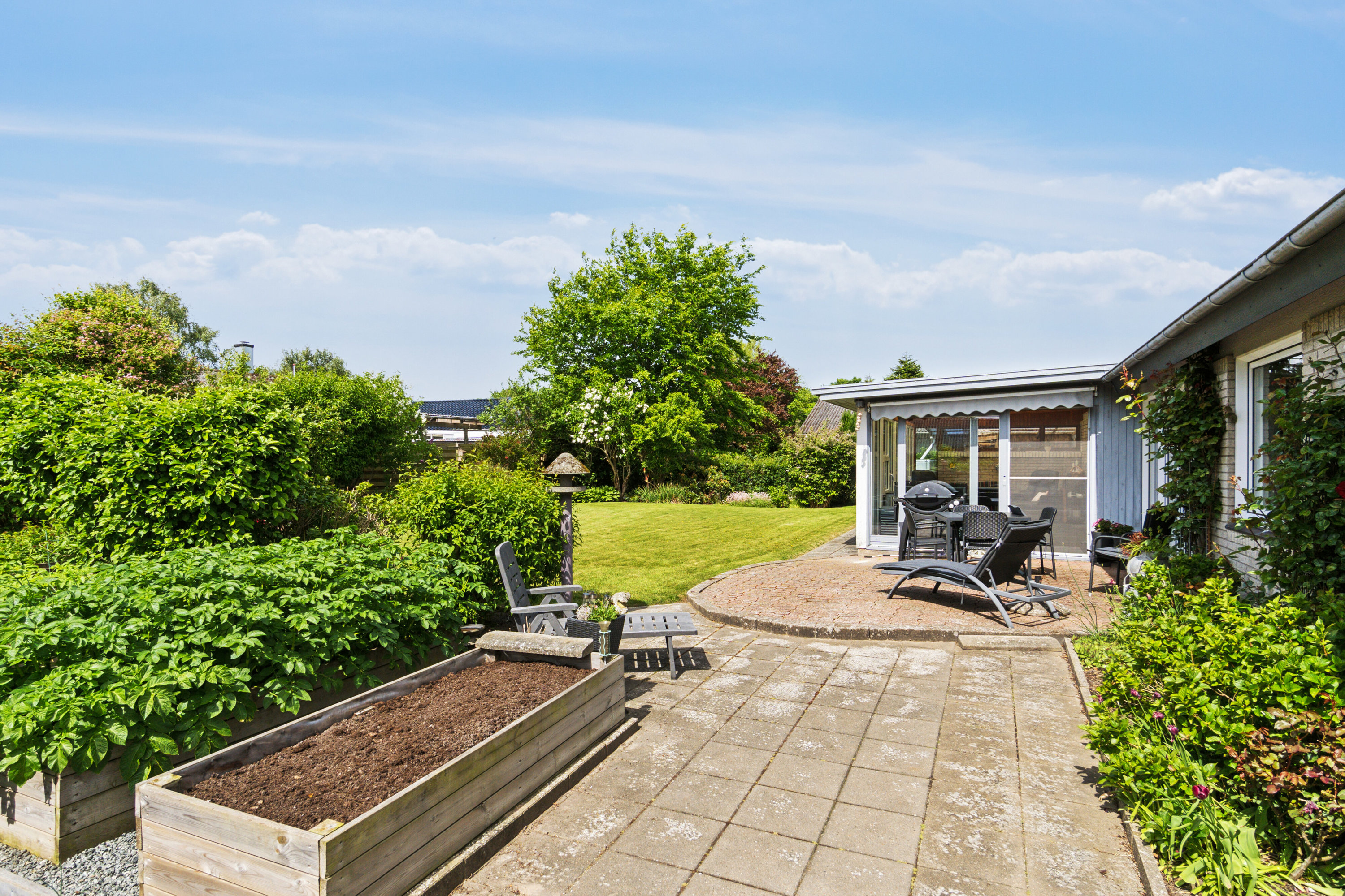 Fremhævet udendørs billede i fuldskærmstilstand. Billede af Degnevænget 12, Koldby, 7752 Snedsted