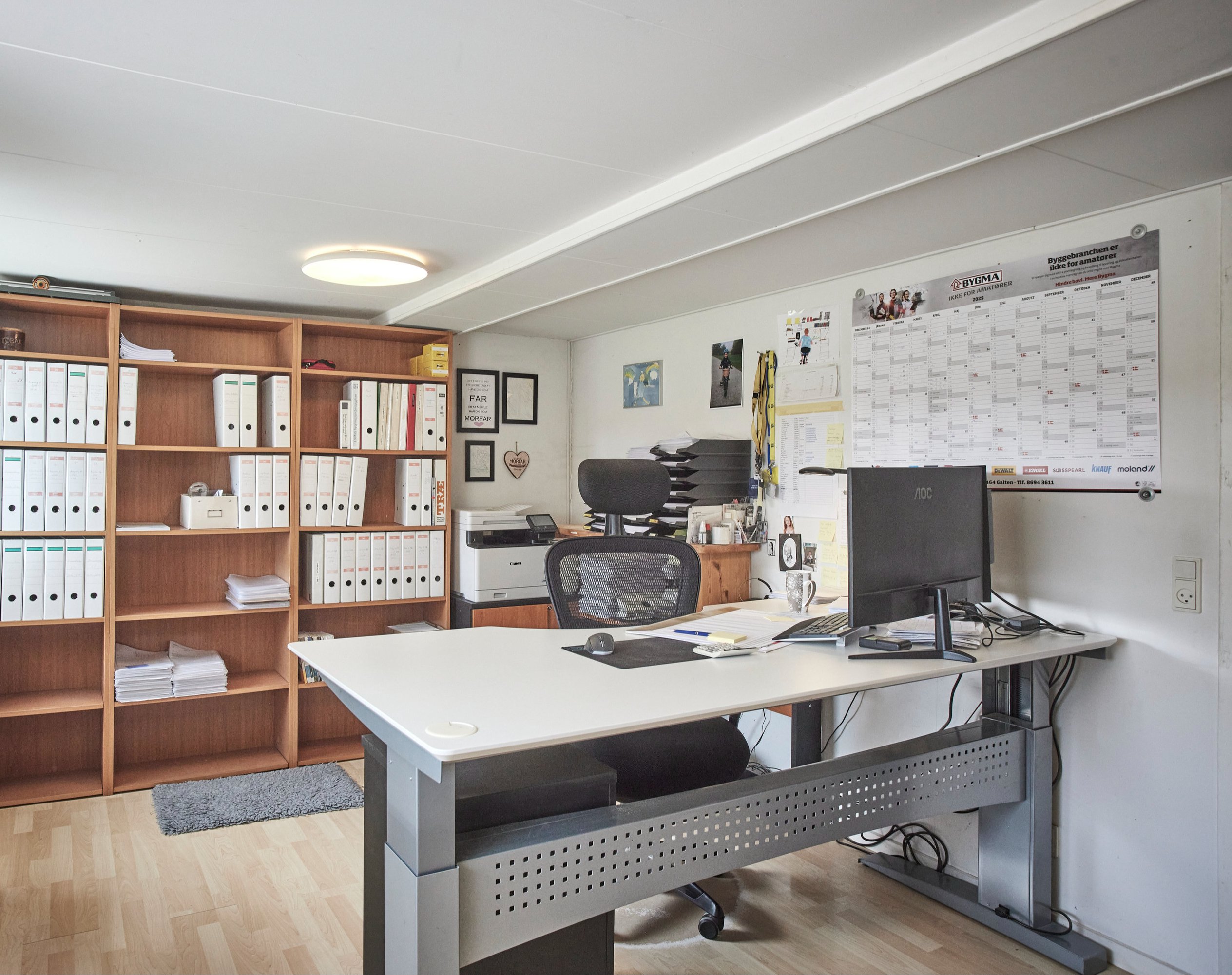 Fremhævet udhus - kontor billede i fuldskærmstilstand. Billede af Holmedal 52, Voerladegård, 8660 Skanderborg