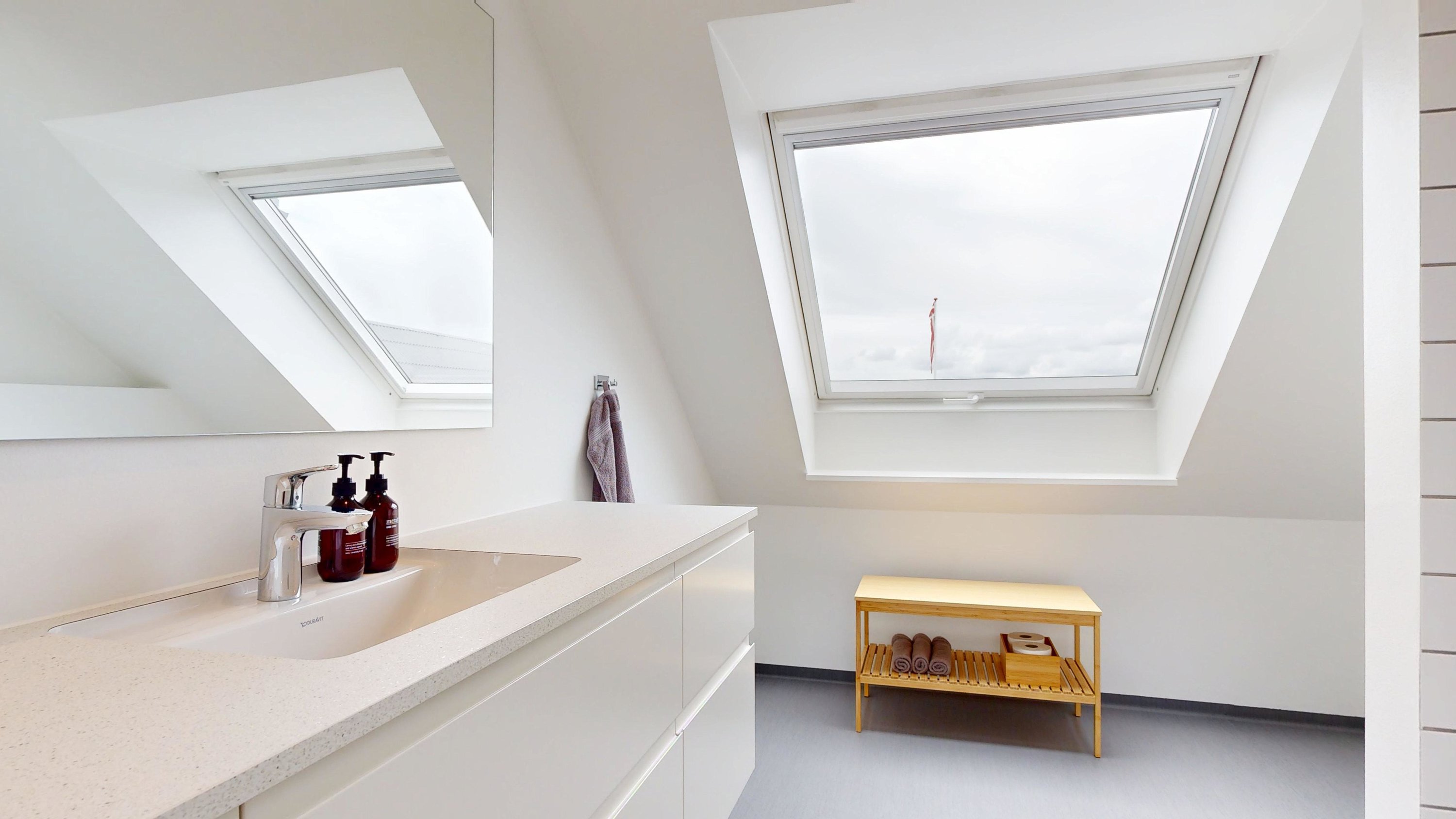 Fremhævet badeværelse billede i fuldskærmstilstand. Billede af Holmedal 52, Voerladegård, 8660 Skanderborg