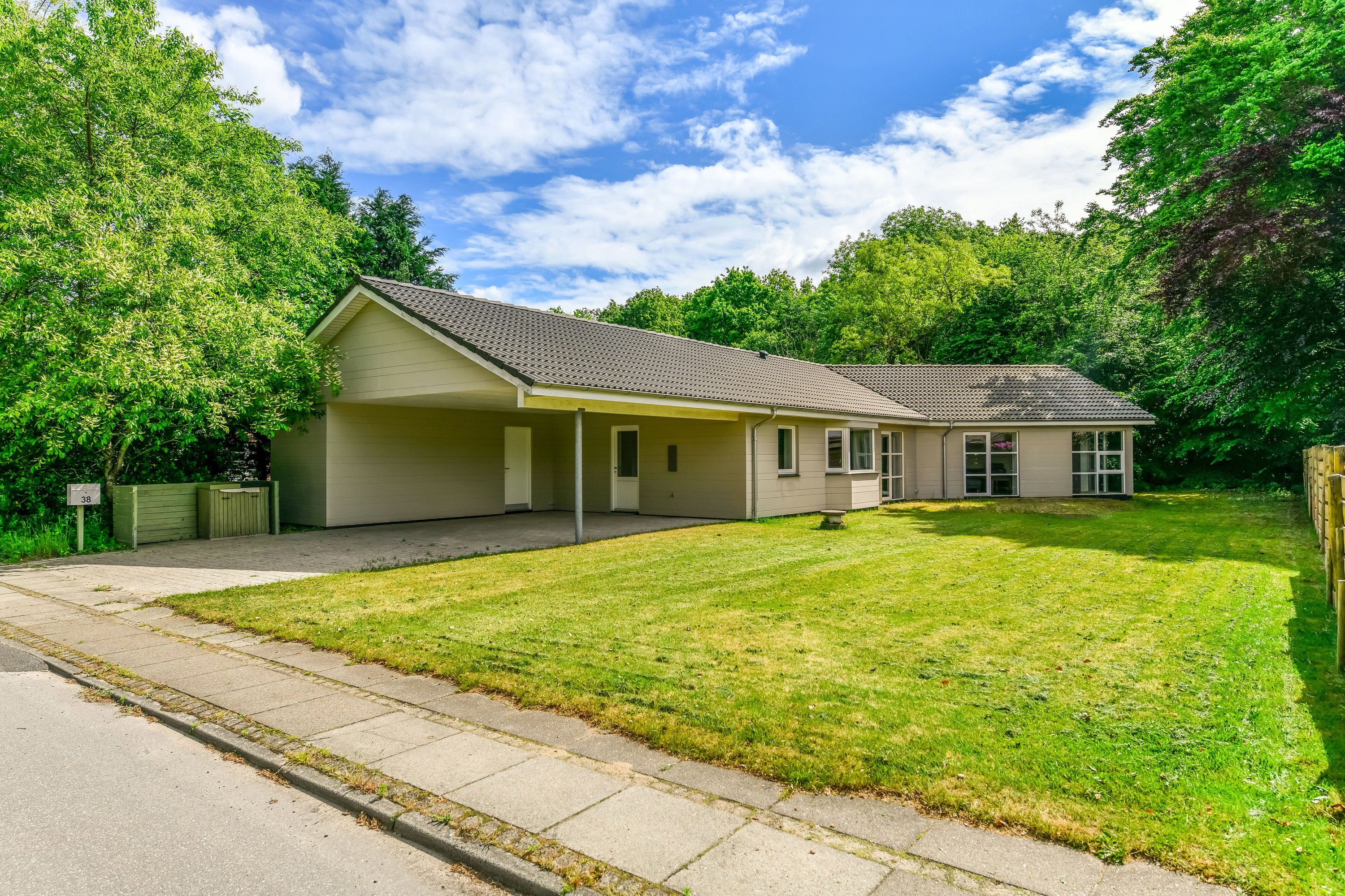 Fremhævet ejendommen billede i fuldskærmstilstand. Billede af Gammel Bøvlvej 38, 7260 Sønder Omme