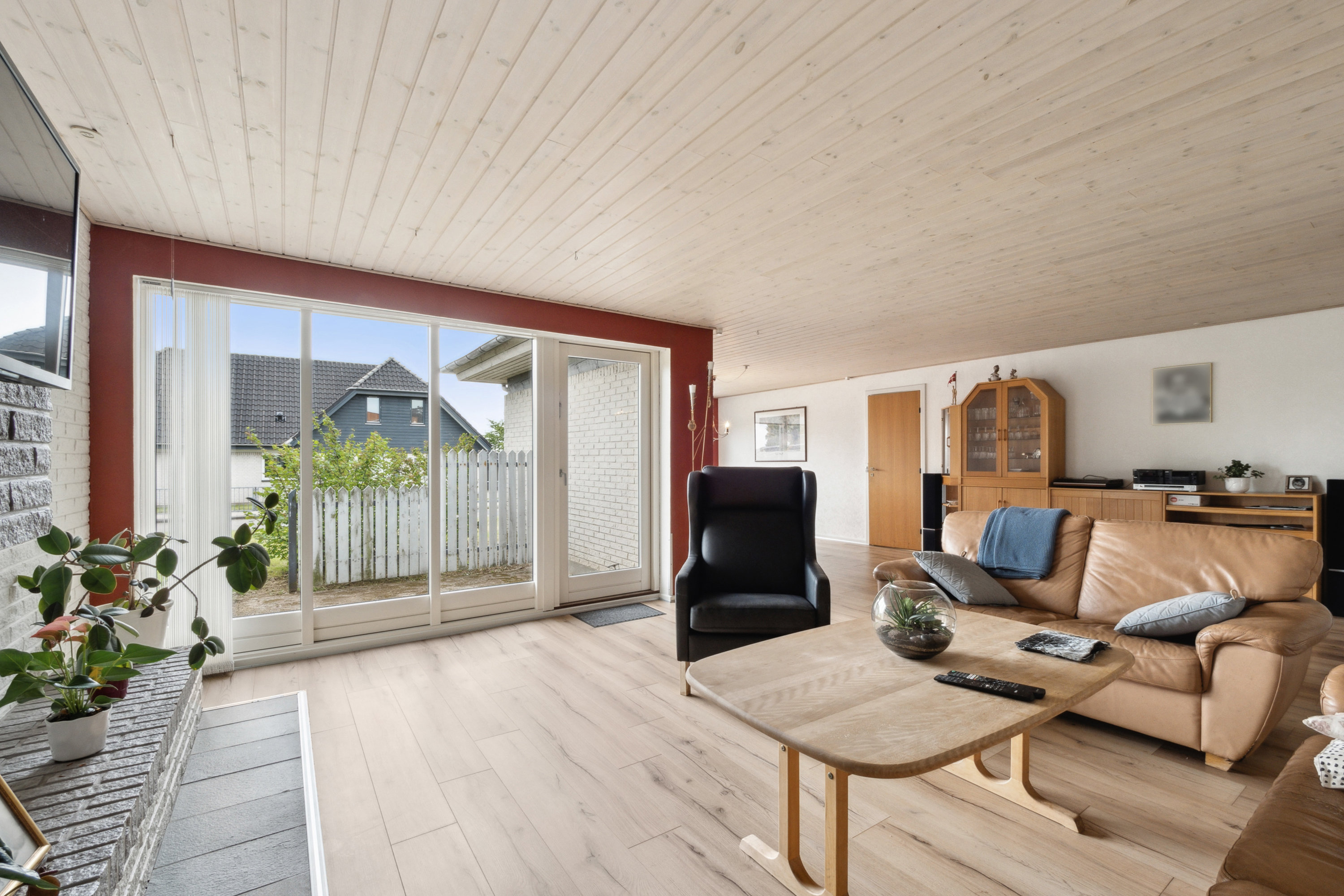 Fremhævet stue billede i fuldskærmstilstand. Billede af Fjordvænget 13, 8832 Skals