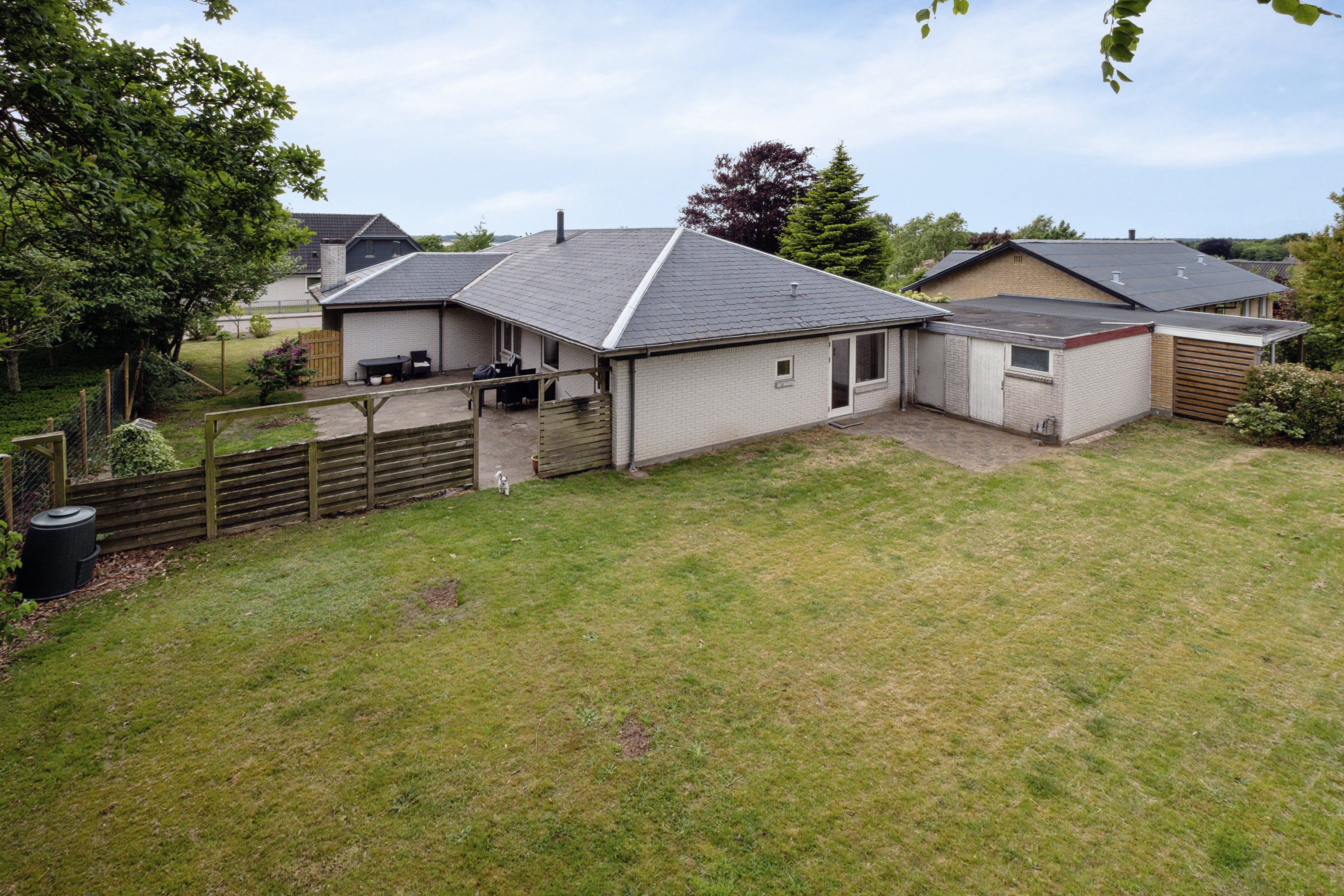 Fremhævet ejendom 1 billede i fuldskærmstilstand. Billede af Fjordvænget 13, 8832 Skals