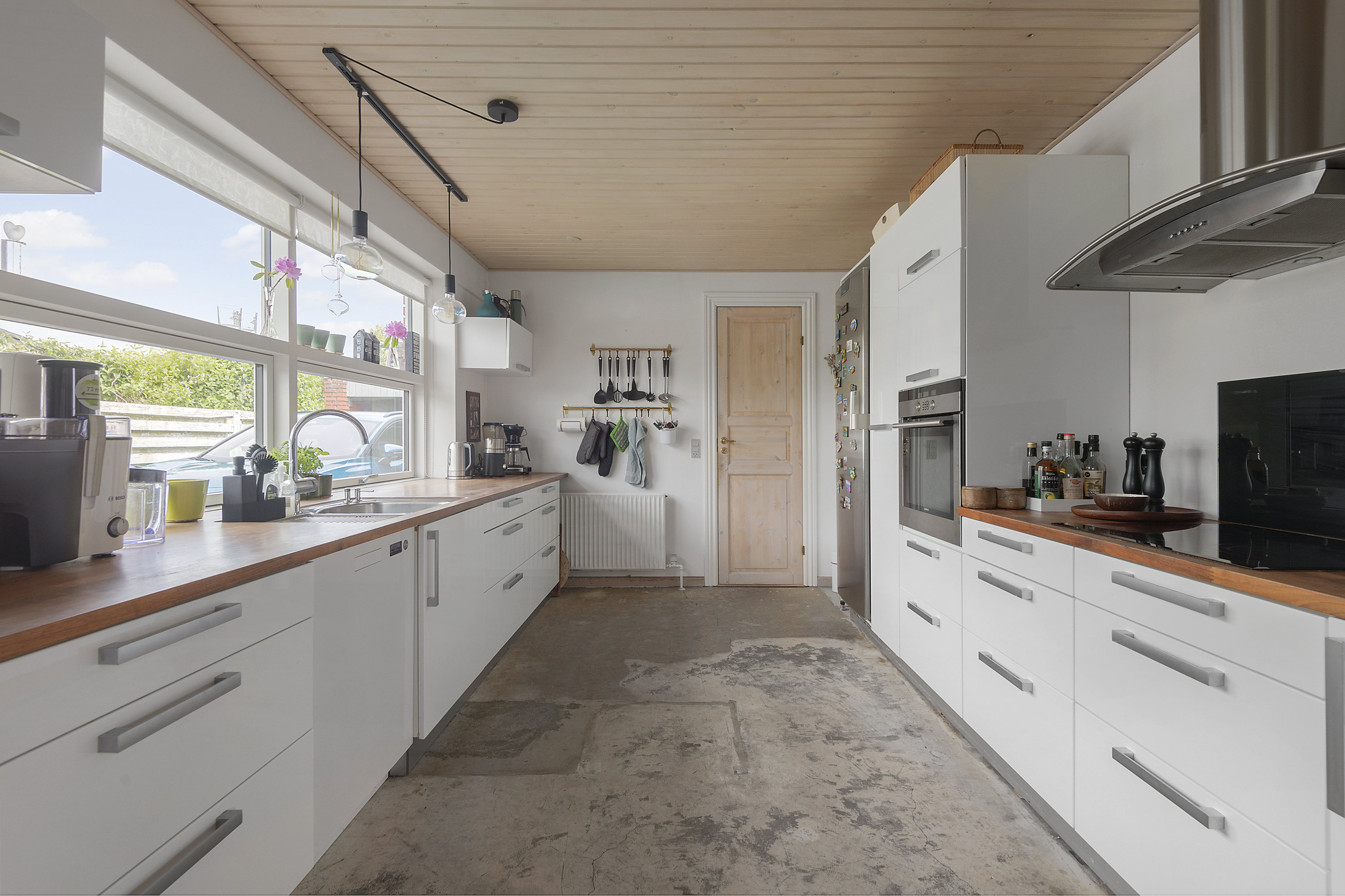 Fremhævet køkken billede i fuldskærmstilstand. Billede af Søndre Fovrfeldvej 9, 6710 Esbjerg V