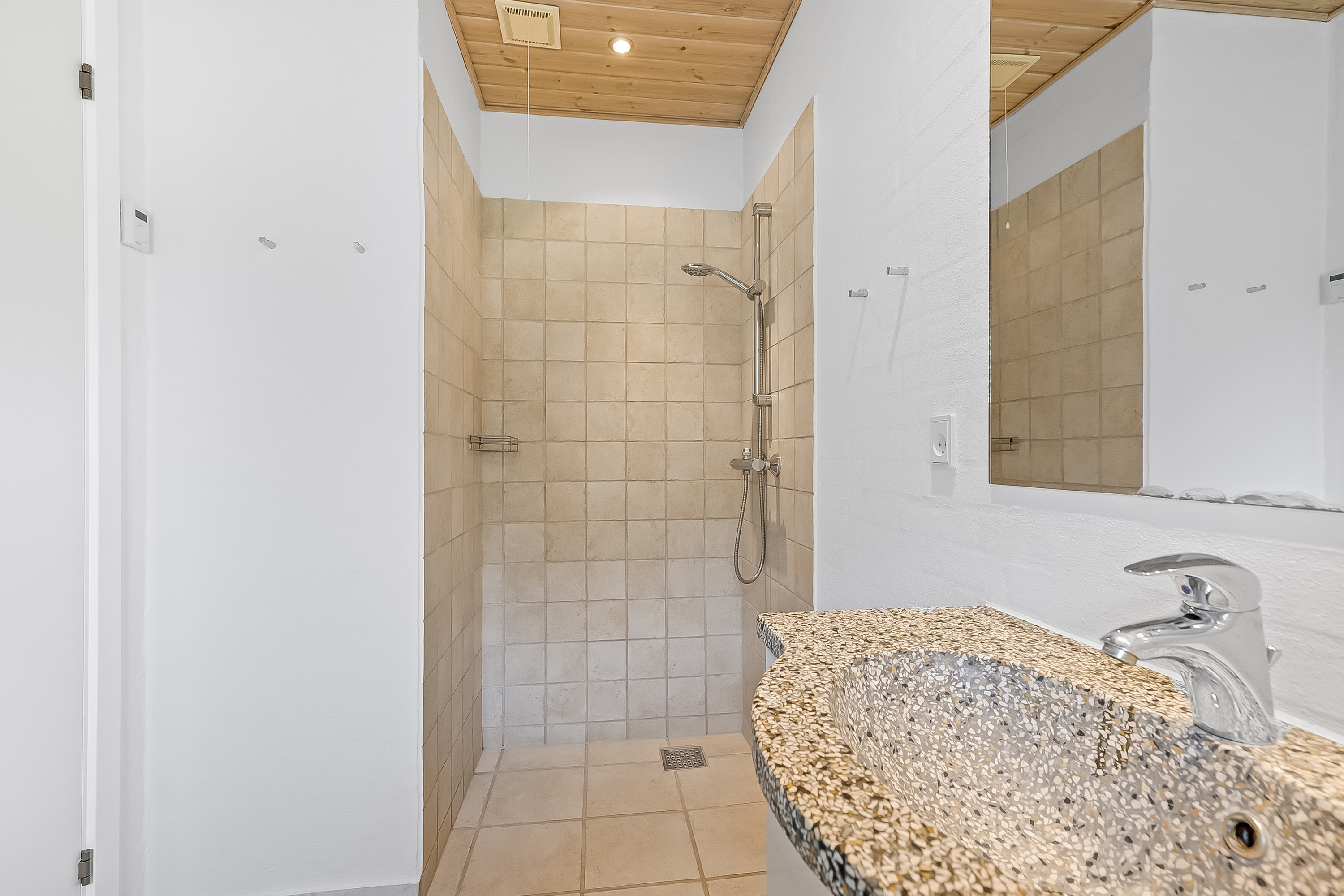 Fremhævet badeværelse billede i fuldskærmstilstand. Billede af Vesterbyvej 9B, Ødsted, 7100 Vejle