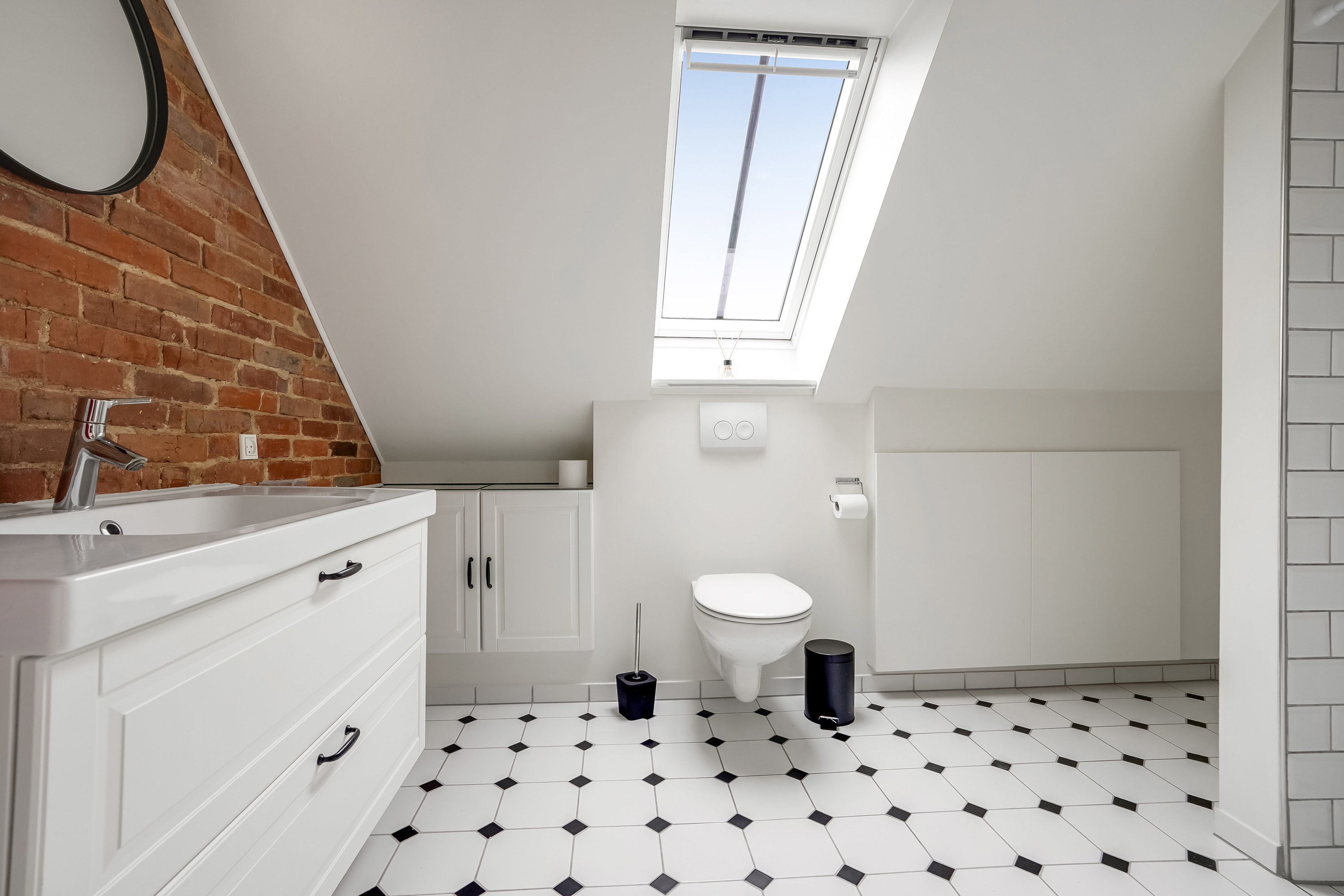 Fremhævet toilet billede i fuldskærmstilstand. Billede af Nygade 36, 5500 Middelfart