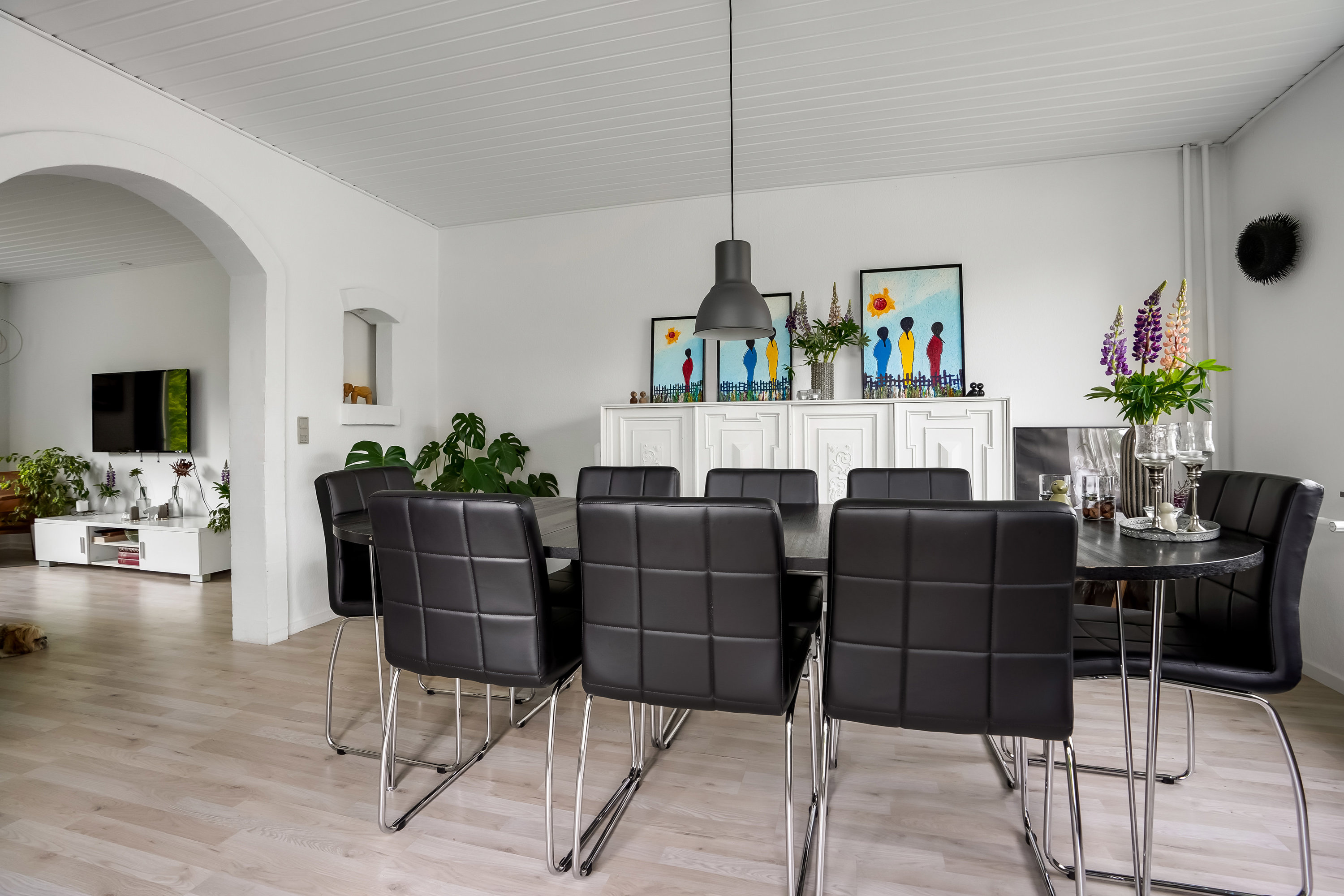 Fremhævet stue billede i fuldskærmstilstand. Billede af Middelfartvej 402, Lille Ubberud, 5491 Blommenslyst