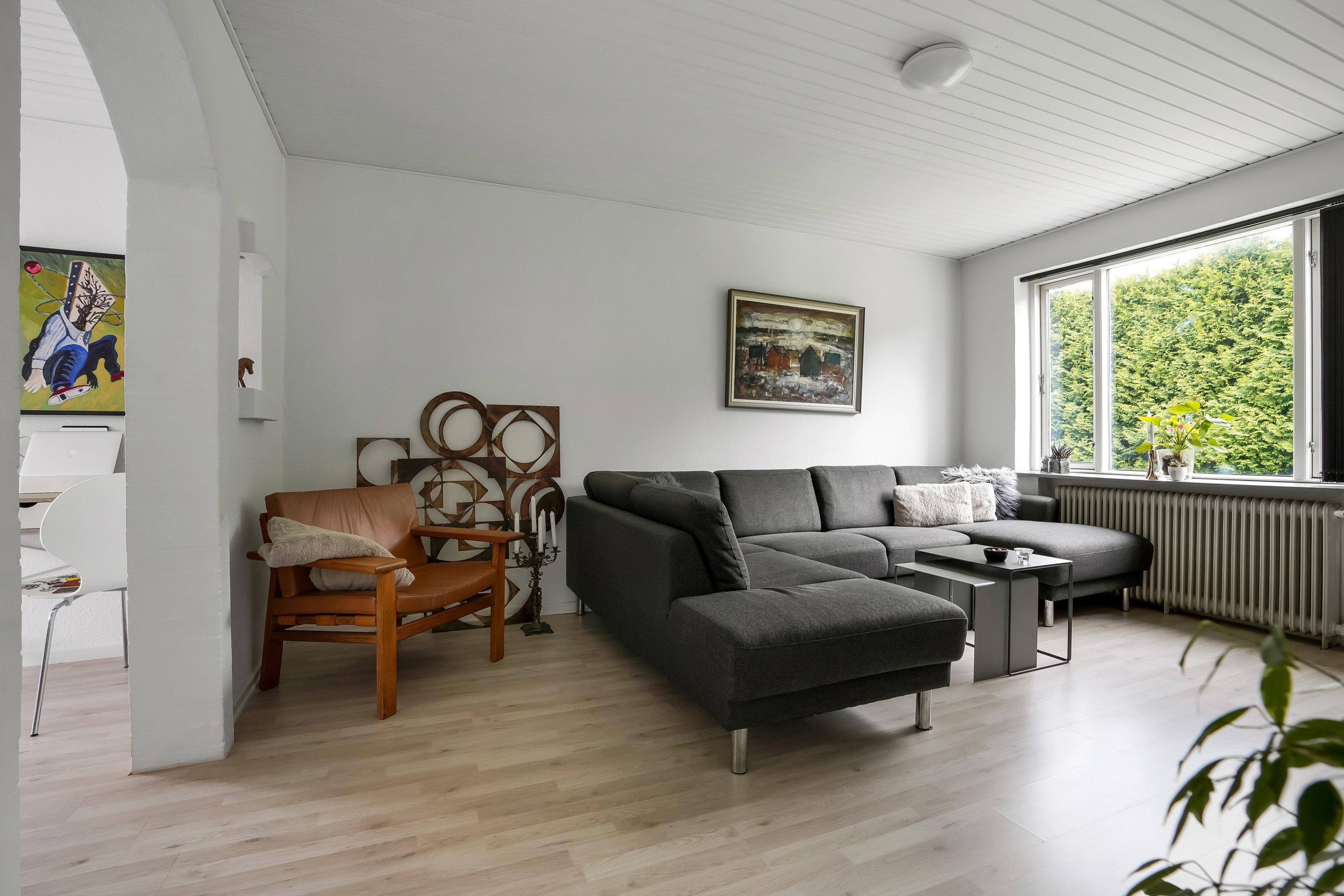 Fremhævet stue billede i fuldskærmstilstand. Billede af Middelfartvej 402, Lille Ubberud, 5491 Blommenslyst