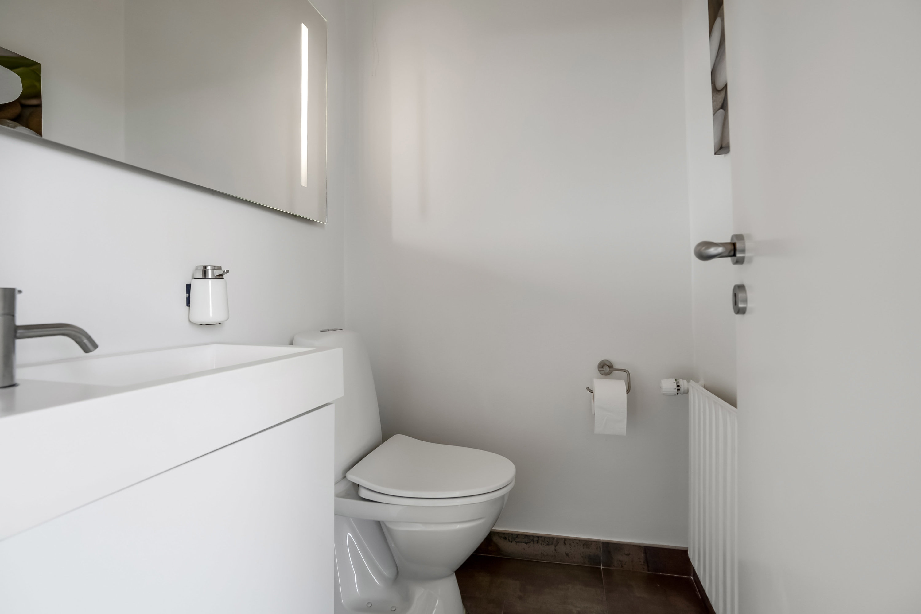 Fremhævet toilet billede i fuldskærmstilstand. Billede af Hole Skovvej 50, Korup, 5210 Odense NV