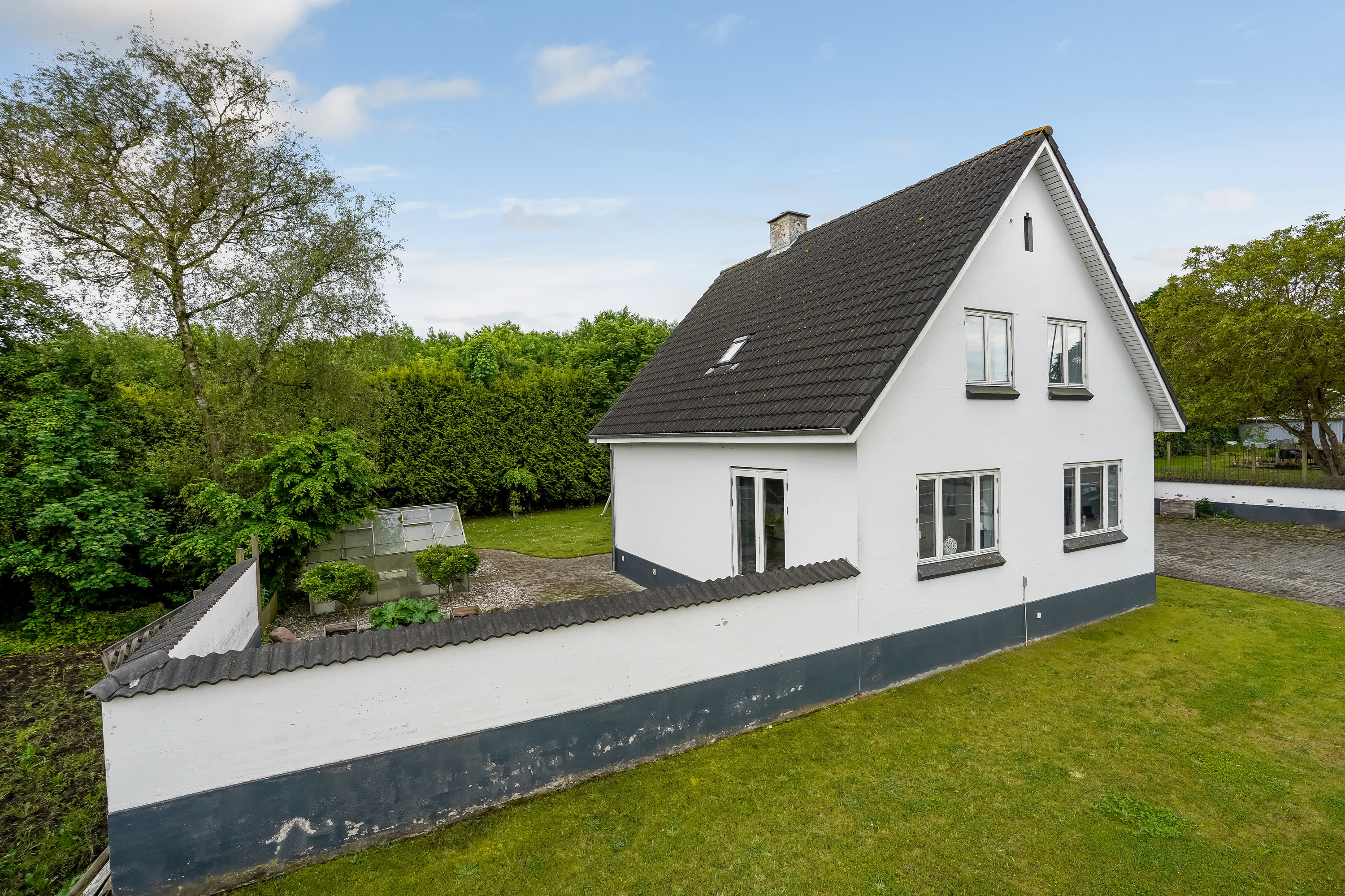 Fremhævet ejendommen billede i fuldskærmstilstand. Billede af Middelfartvej 402, Lille Ubberud, 5491 Blommenslyst