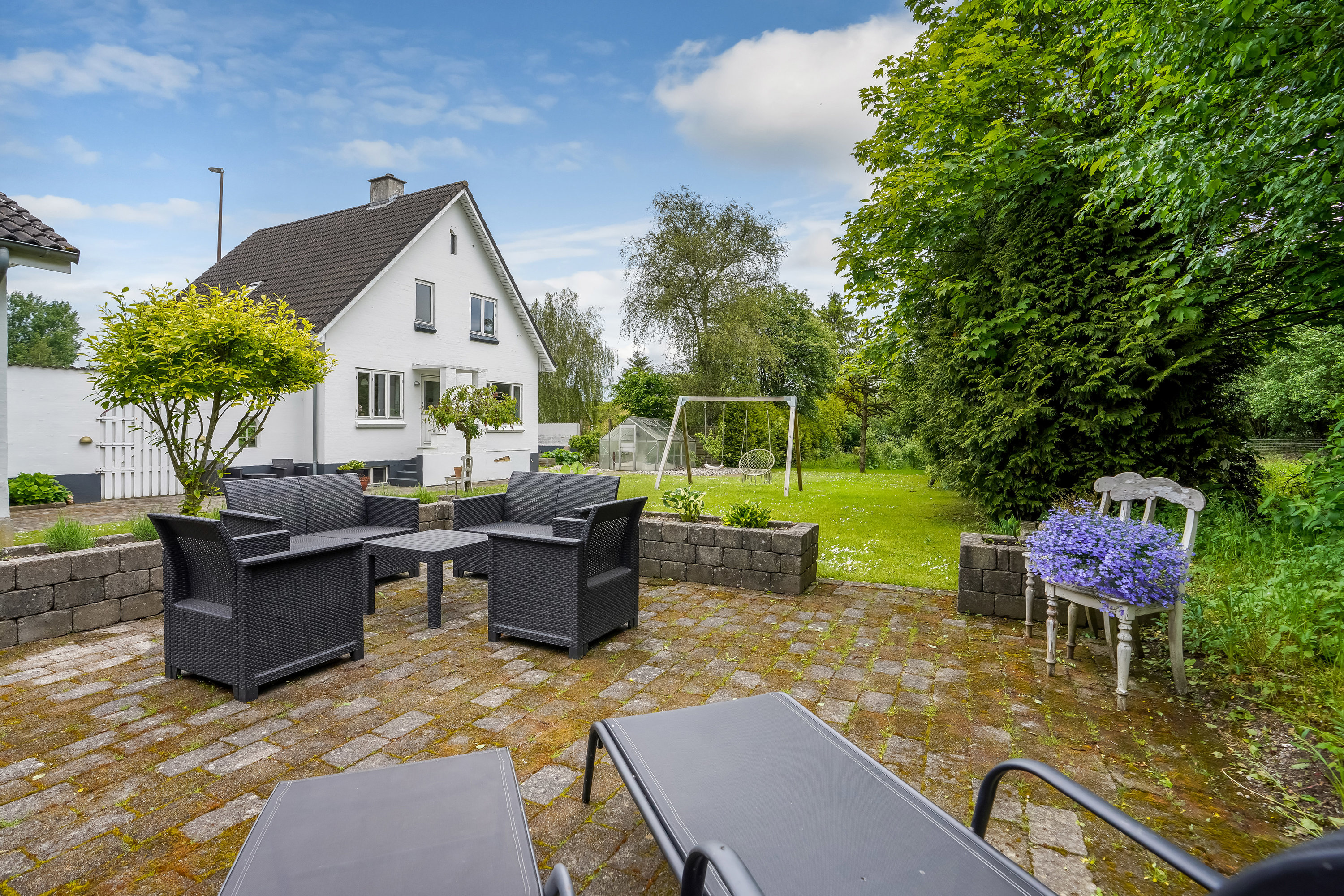 Fremhævet terrasse billede i fuldskærmstilstand. Billede af Middelfartvej 402, Lille Ubberud, 5491 Blommenslyst