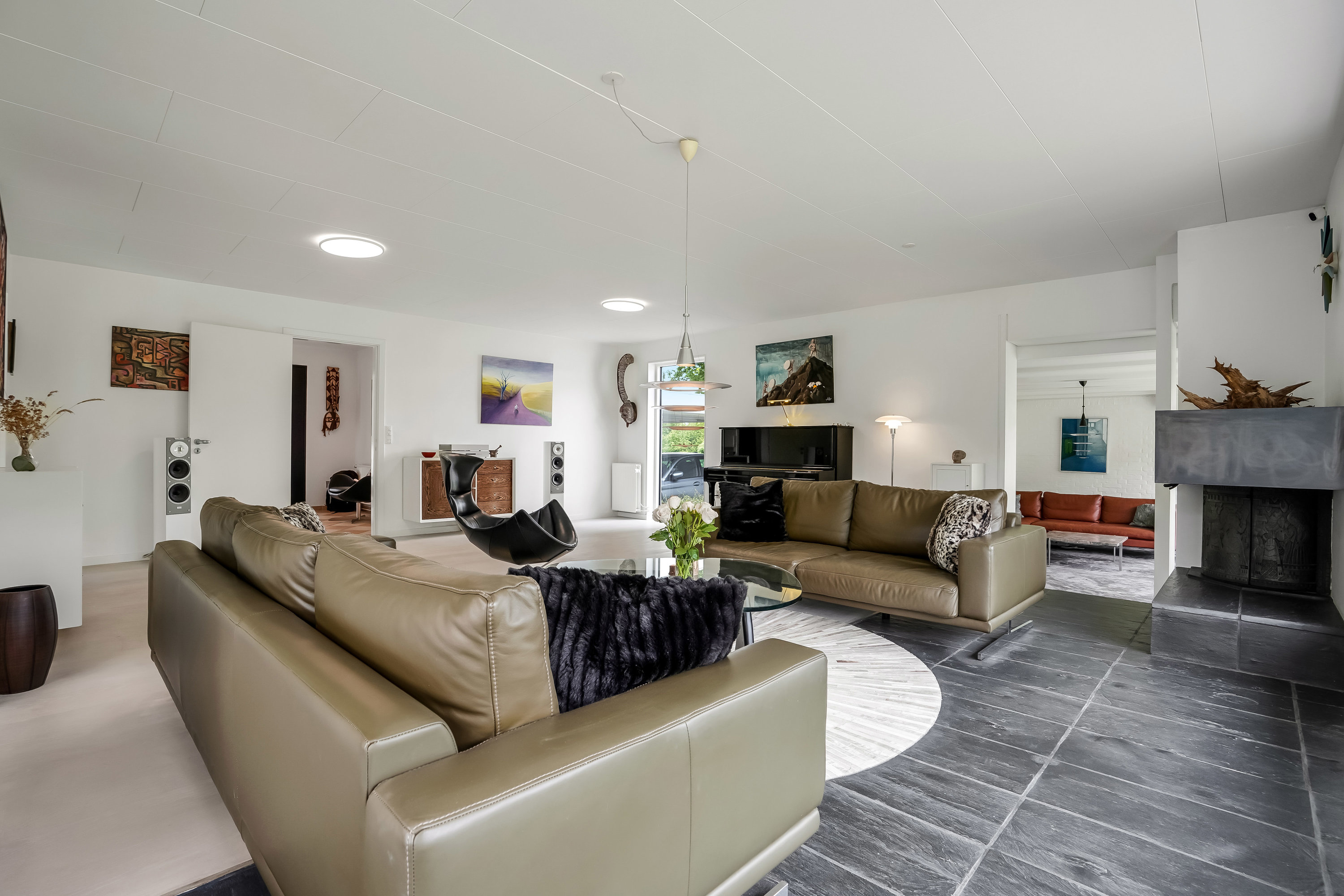 Fremhævet stue billede i fuldskærmstilstand. Billede af Hole Skovvej 50, Korup, 5210 Odense NV