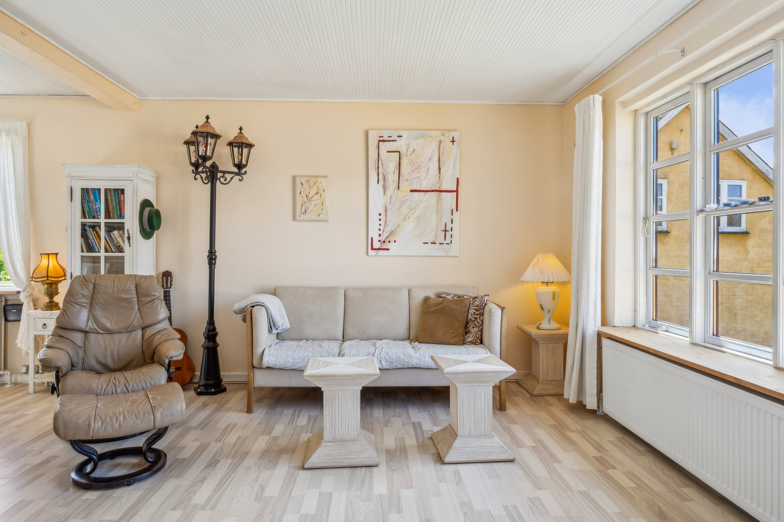 Fremhævet stue billede i fuldskærmstilstand. Billede af Bjergsted Byvej 11, Bjergsted, 4450 Jyderup