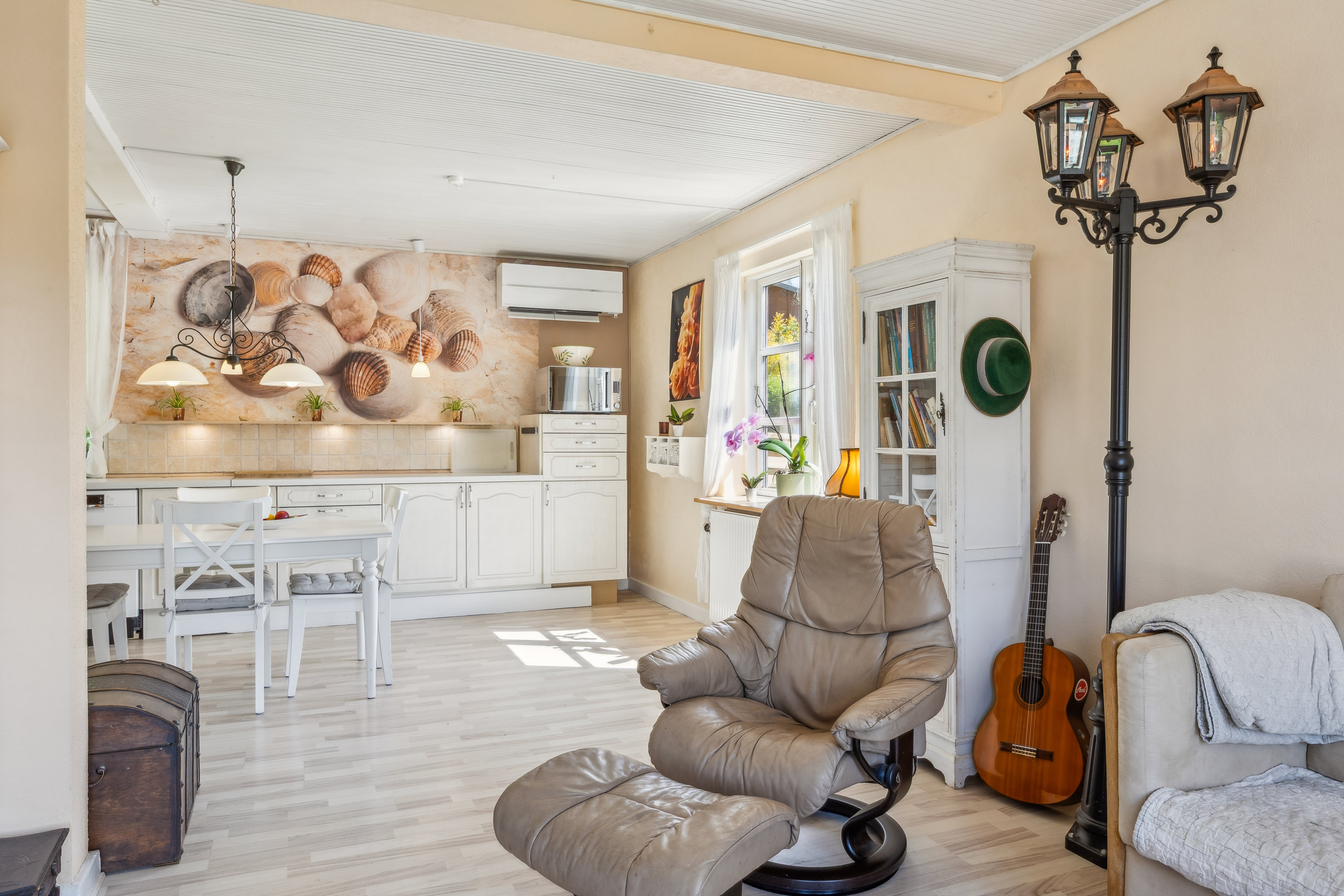 Fremhævet stue billede i fuldskærmstilstand. Billede af Bjergsted Byvej 11, Bjergsted, 4450 Jyderup