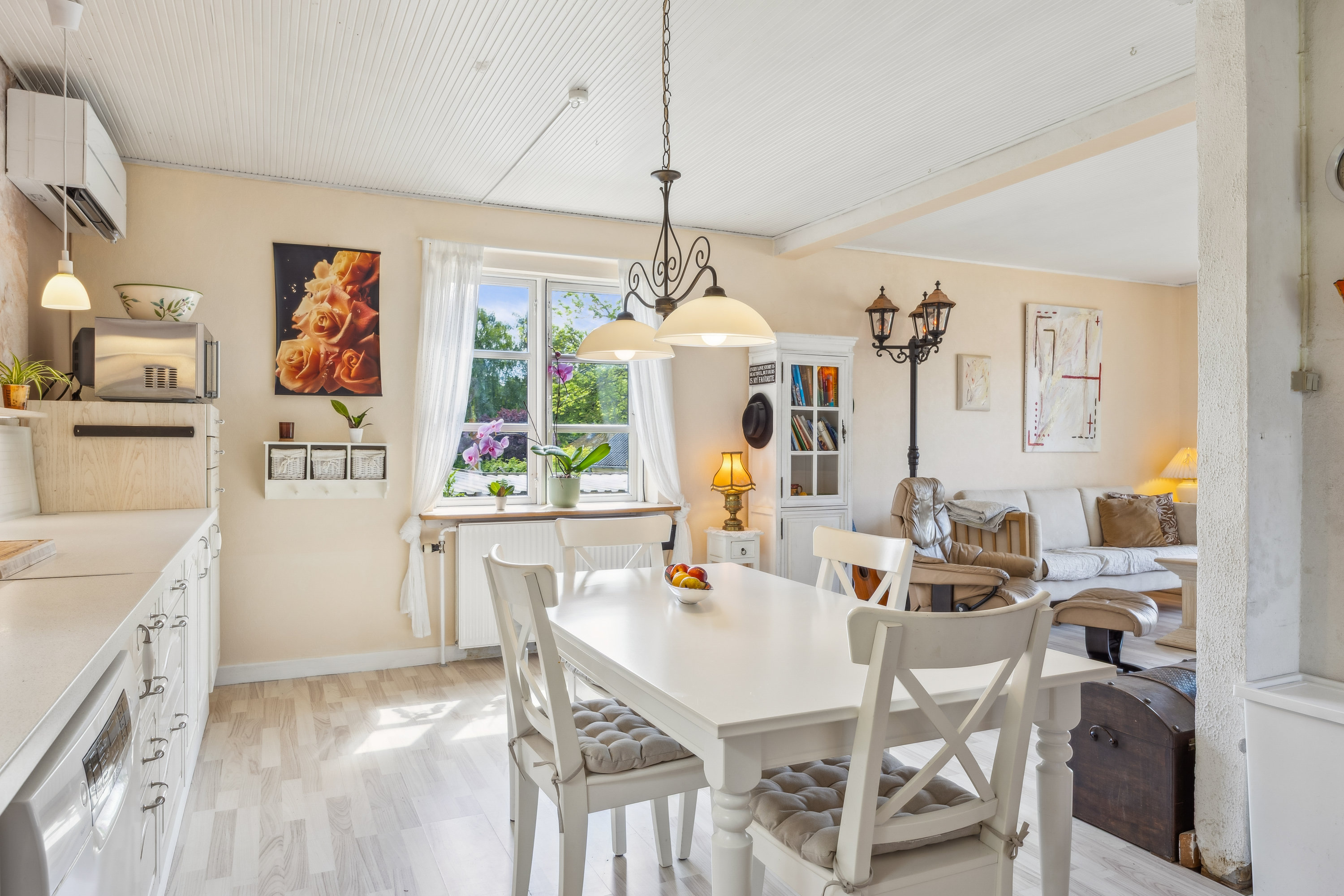 Fremhævet køkken billede i fuldskærmstilstand. Billede af Bjergsted Byvej 11, Bjergsted, 4450 Jyderup