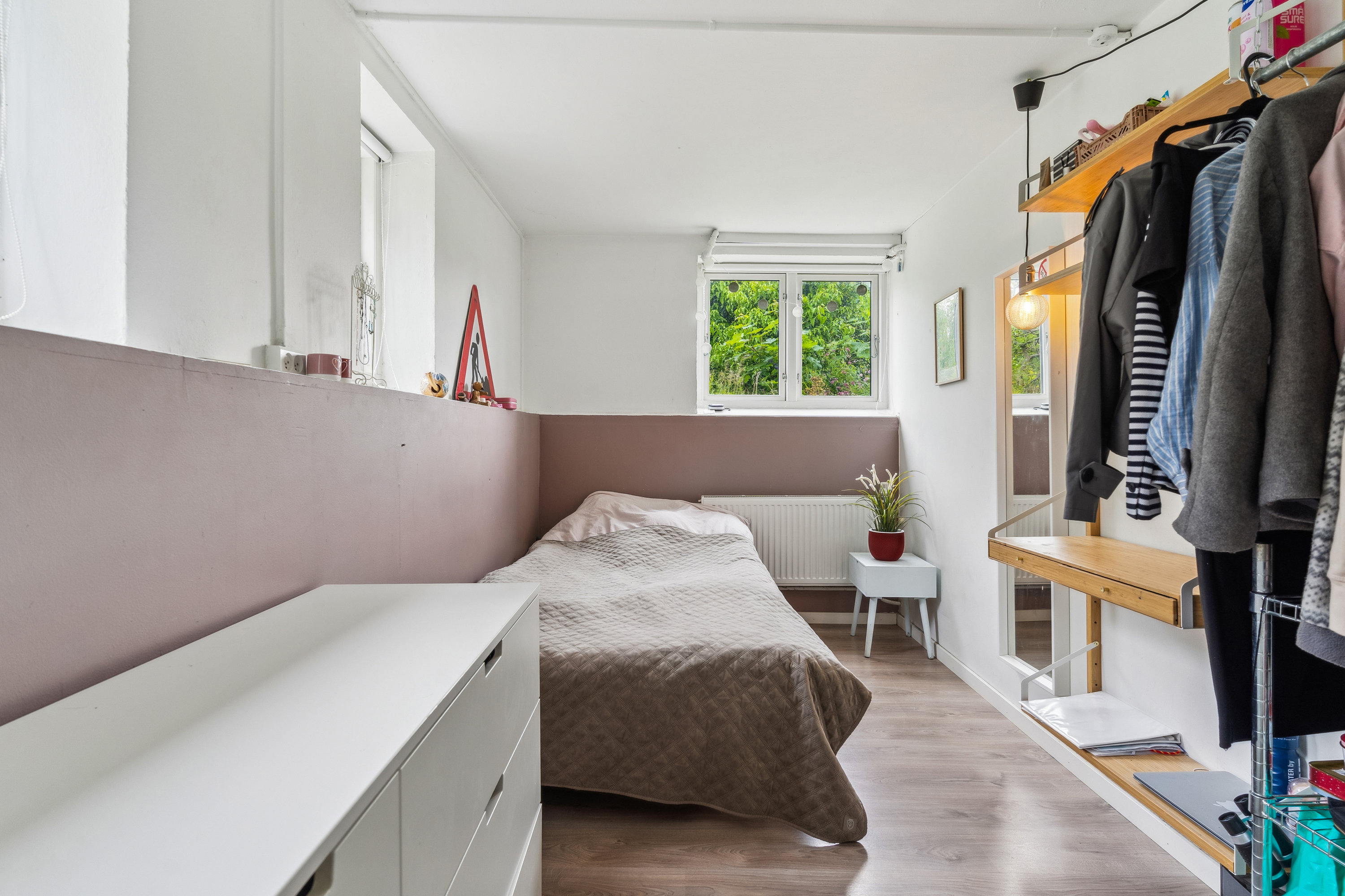 Fremhævet værelse billede i fuldskærmstilstand. Billede af Højgårds Vænge 4, 2880 Bagsværd