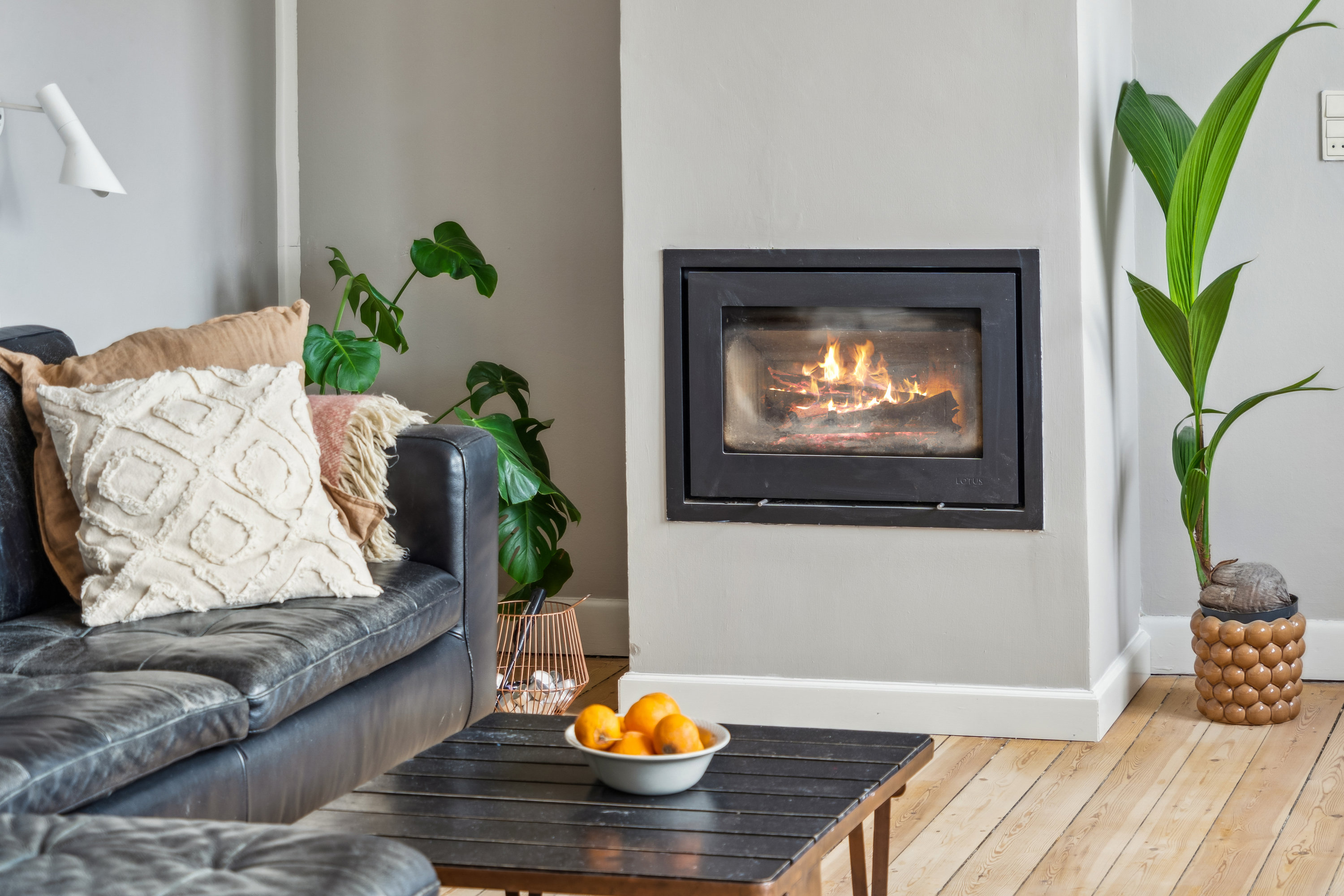 Fremhævet stue billede i fuldskærmstilstand. Billede af Højgårds Vænge 4, 2880 Bagsværd