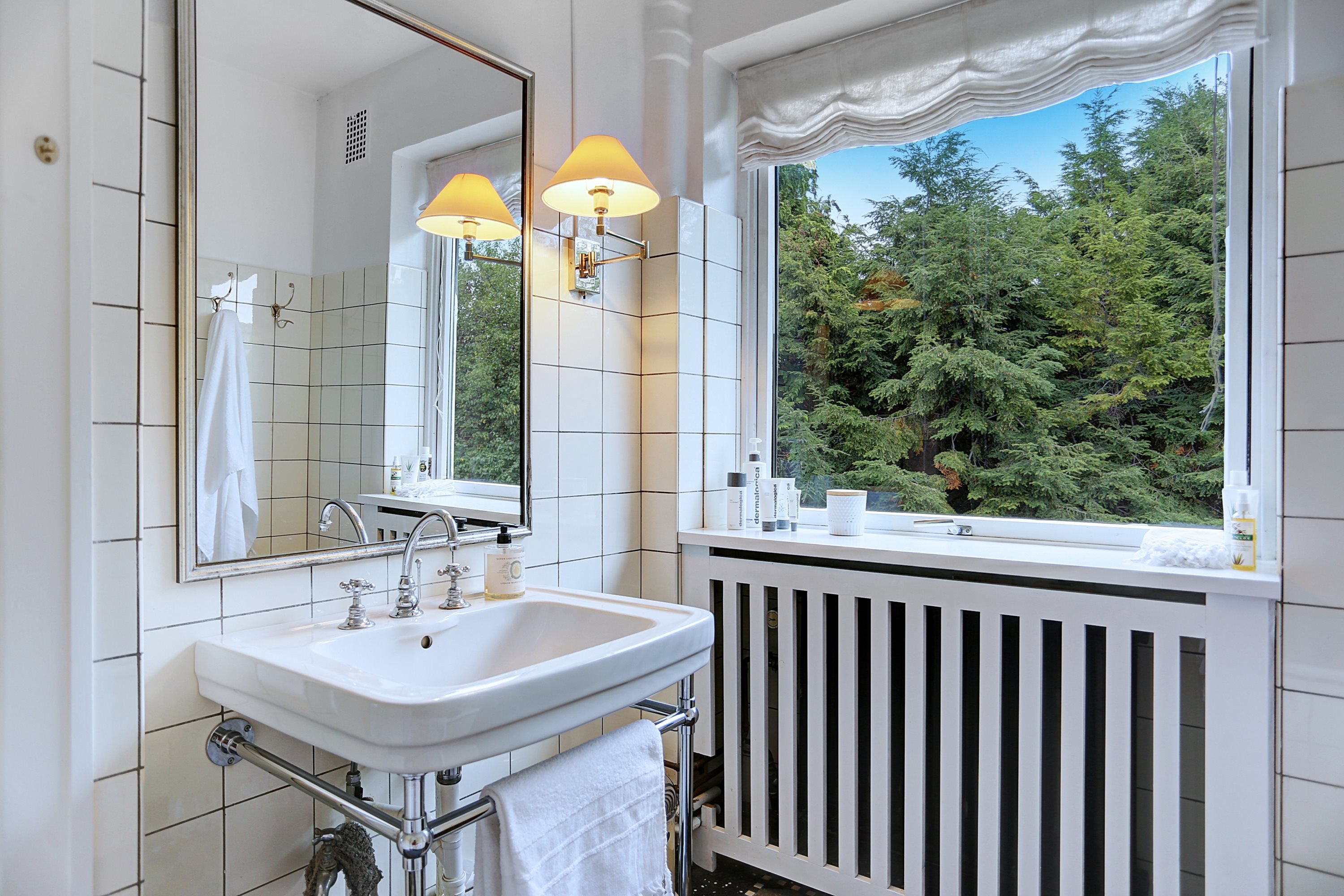 Fremhævet  billede i fuldskærmstilstand. Billede af Kollegievej 27, 2920 Charlottenlund