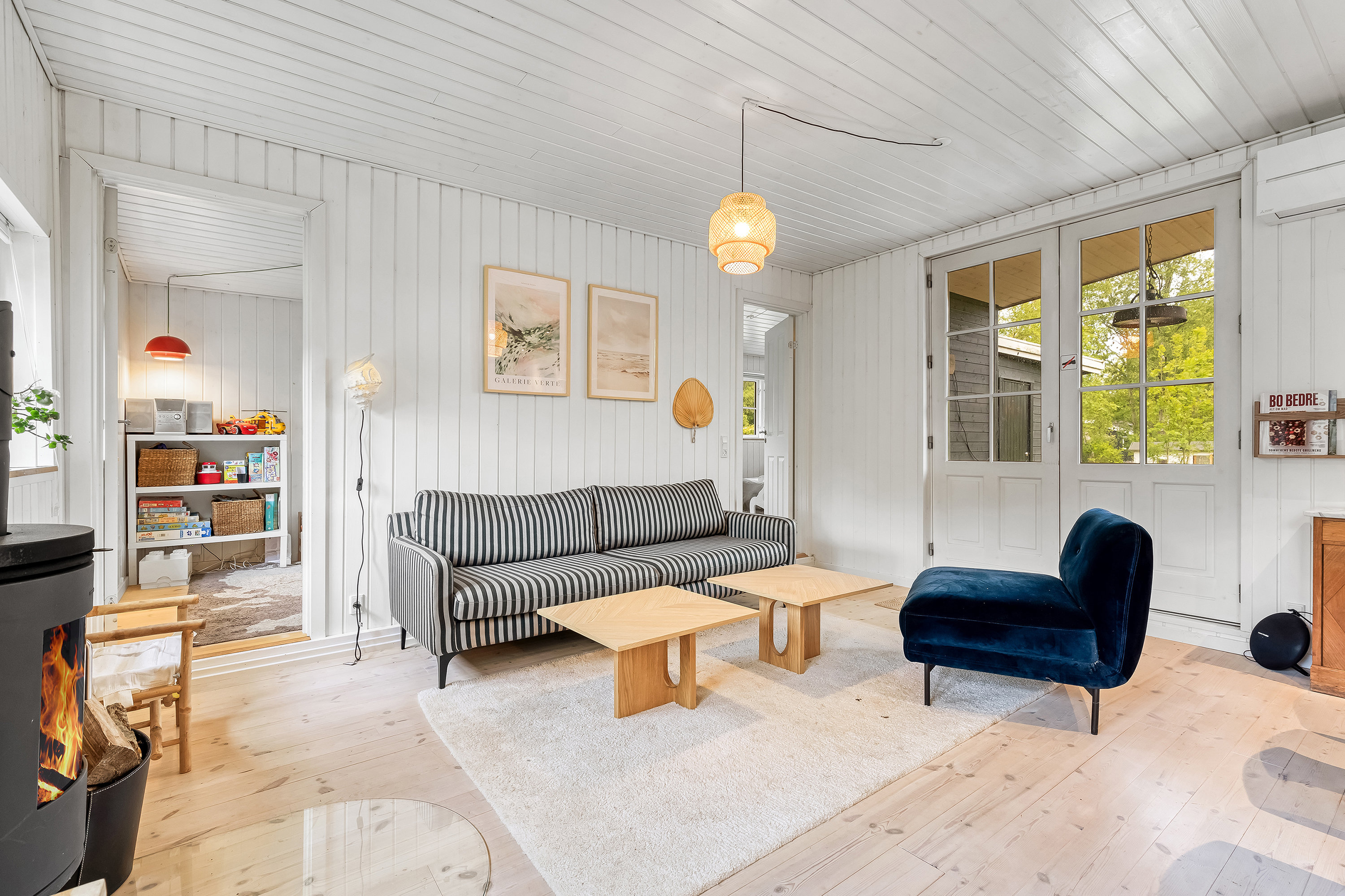 Fremhævet stue billede i fuldskærmstilstand. Billede af Baune-Åsen 5B, Rågeleje, 3210 Vejby