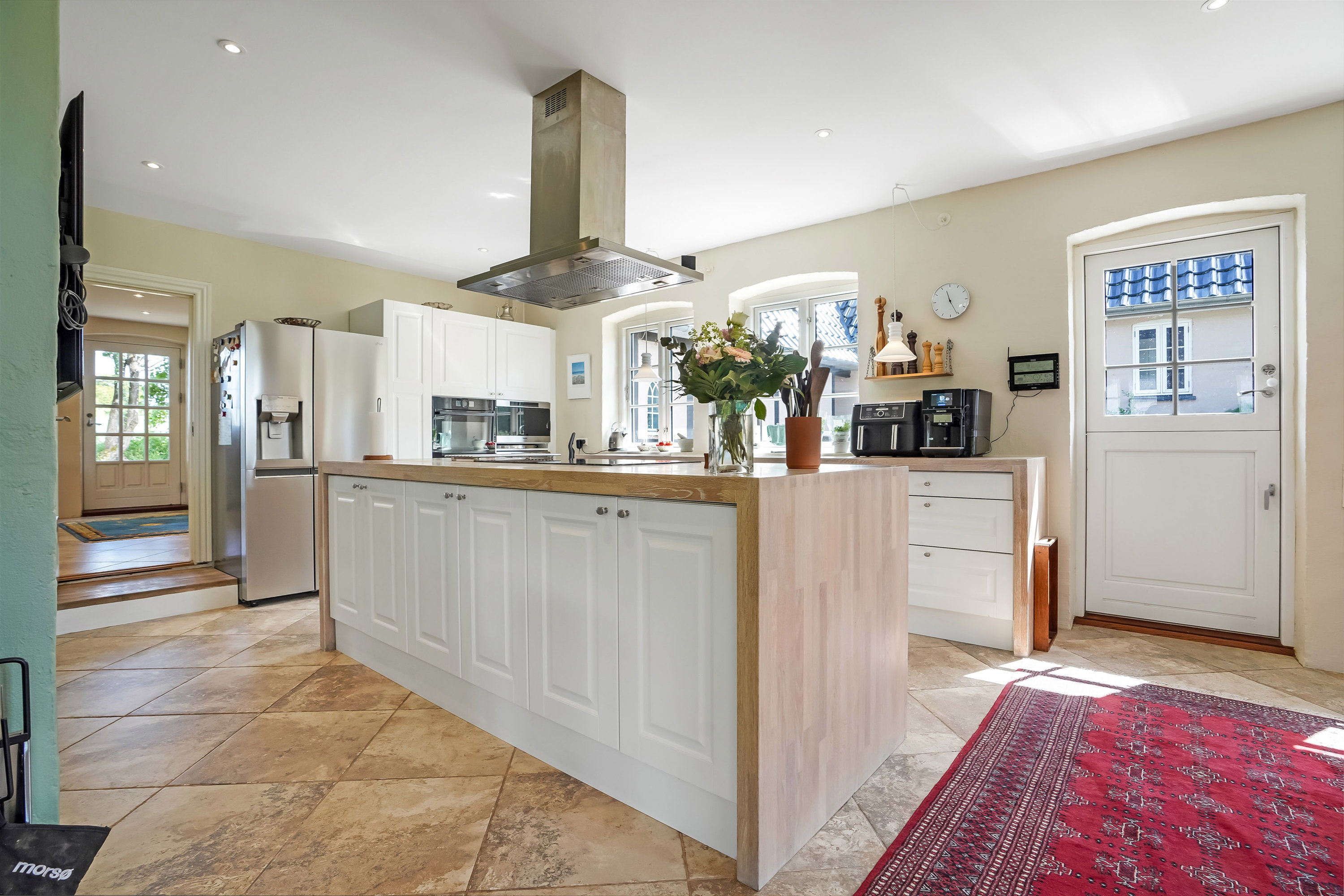 Fremhævet køkken billede i fuldskærmstilstand. Billede af Brentebjerg 4, Baaring, 5466 Asperup