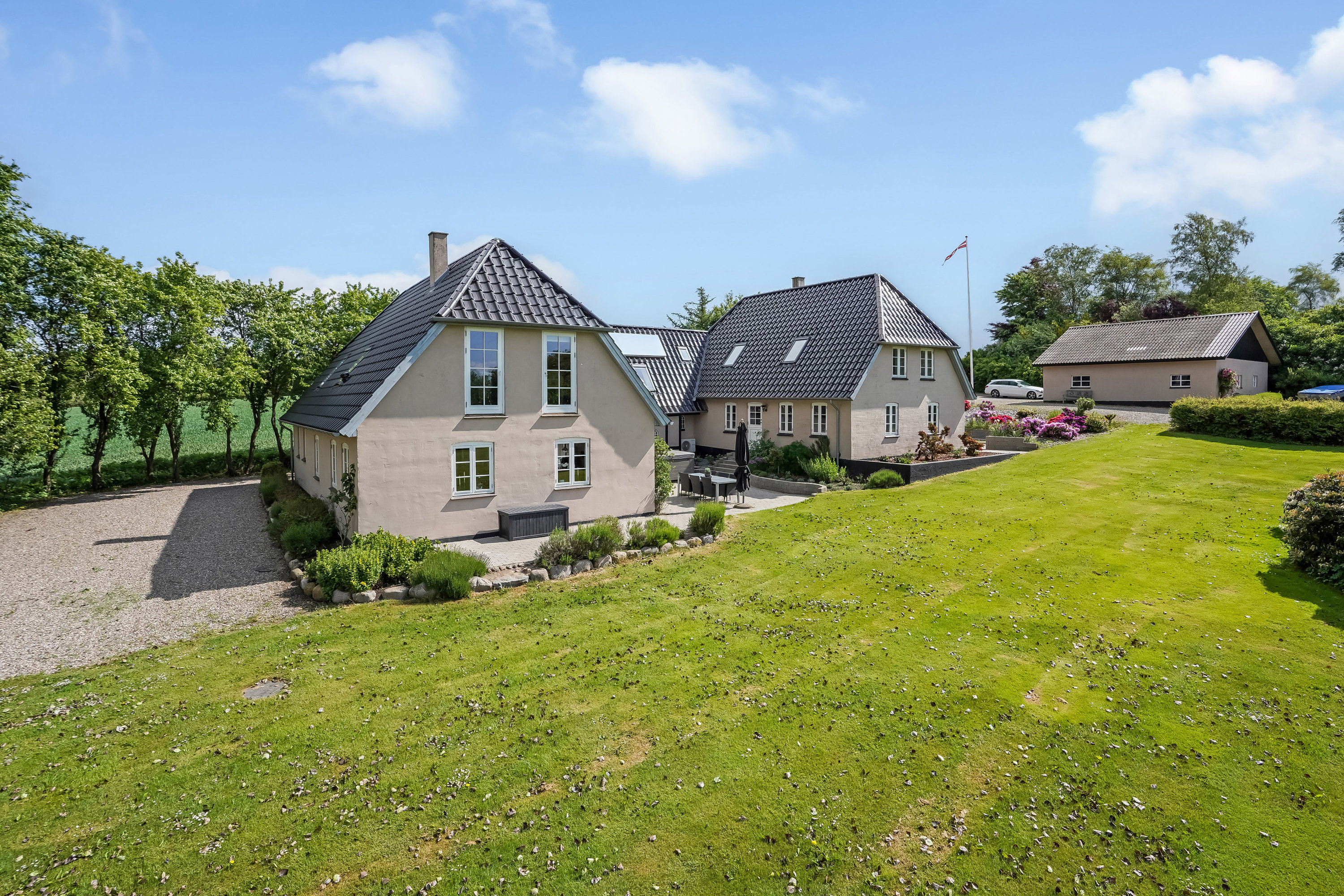 Fremhævet ejendommen billede i fuldskærmstilstand. Billede af Brentebjerg 4, Baaring, 5466 Asperup