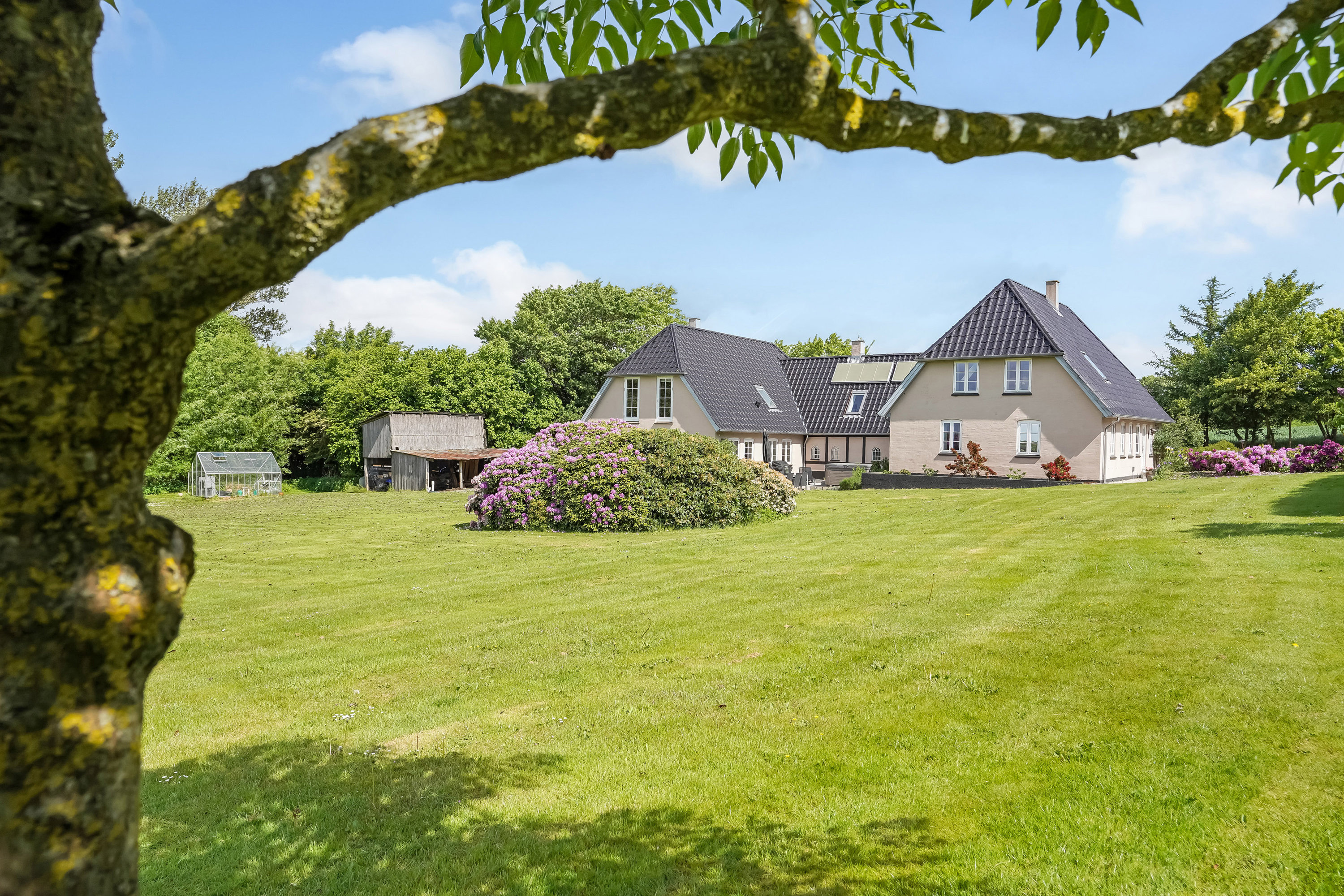 Fremhævet ejendommen billede i fuldskærmstilstand. Billede af Brentebjerg 4, Baaring, 5466 Asperup