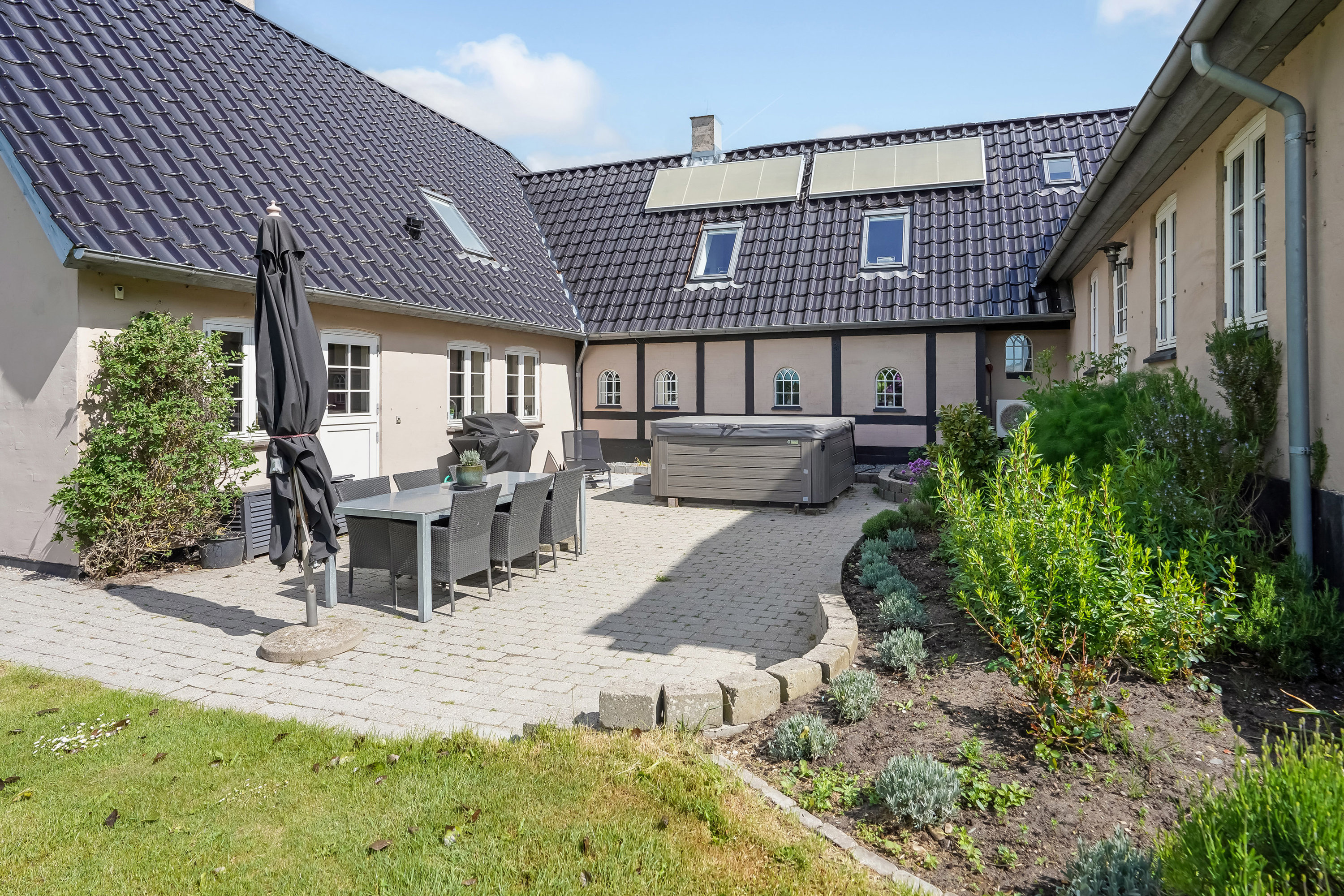 Fremhævet terrasse billede i fuldskærmstilstand. Billede af Brentebjerg 4, Baaring, 5466 Asperup