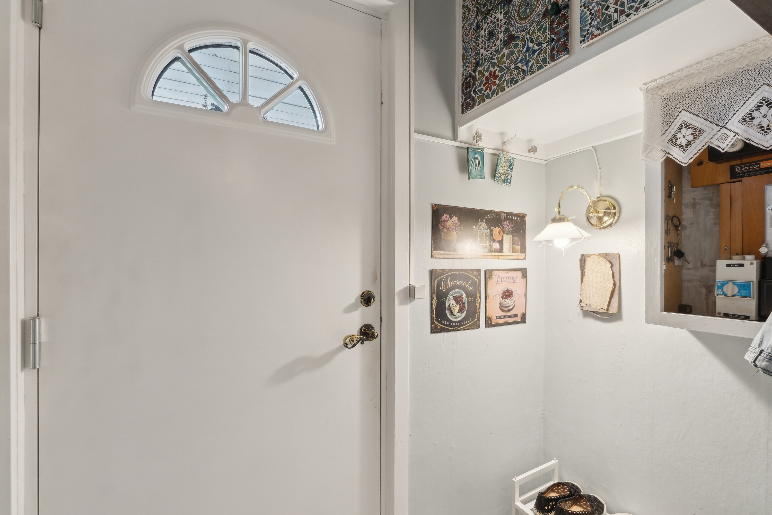 Fremhævet entre billede i fuldskærmstilstand. Billede af Fynsgade 34, 9870 Sindal