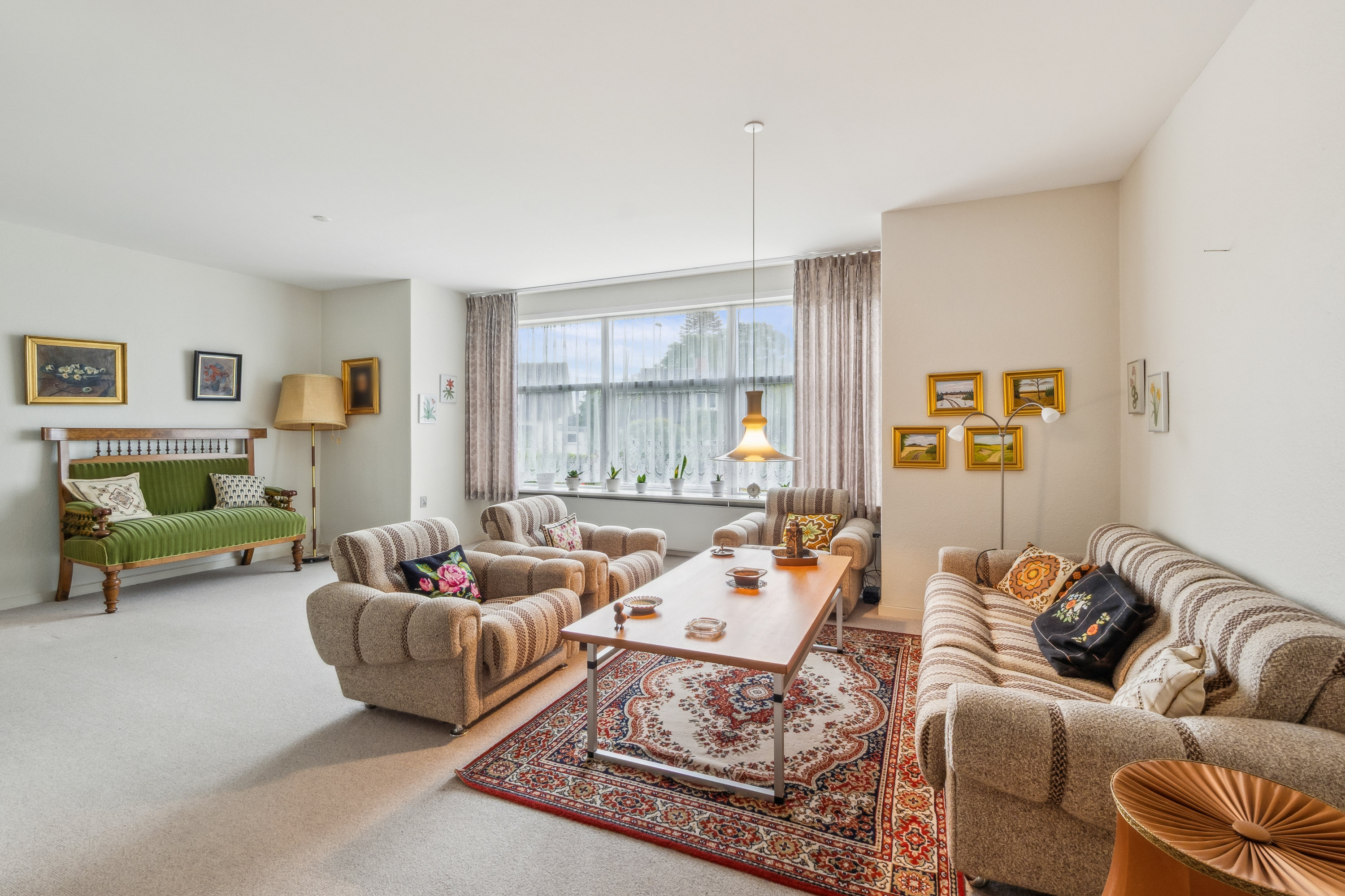 Fremhævet stue billede i fuldskærmstilstand. Billede af Fuglebakken 34, 7900 Nykøbing M