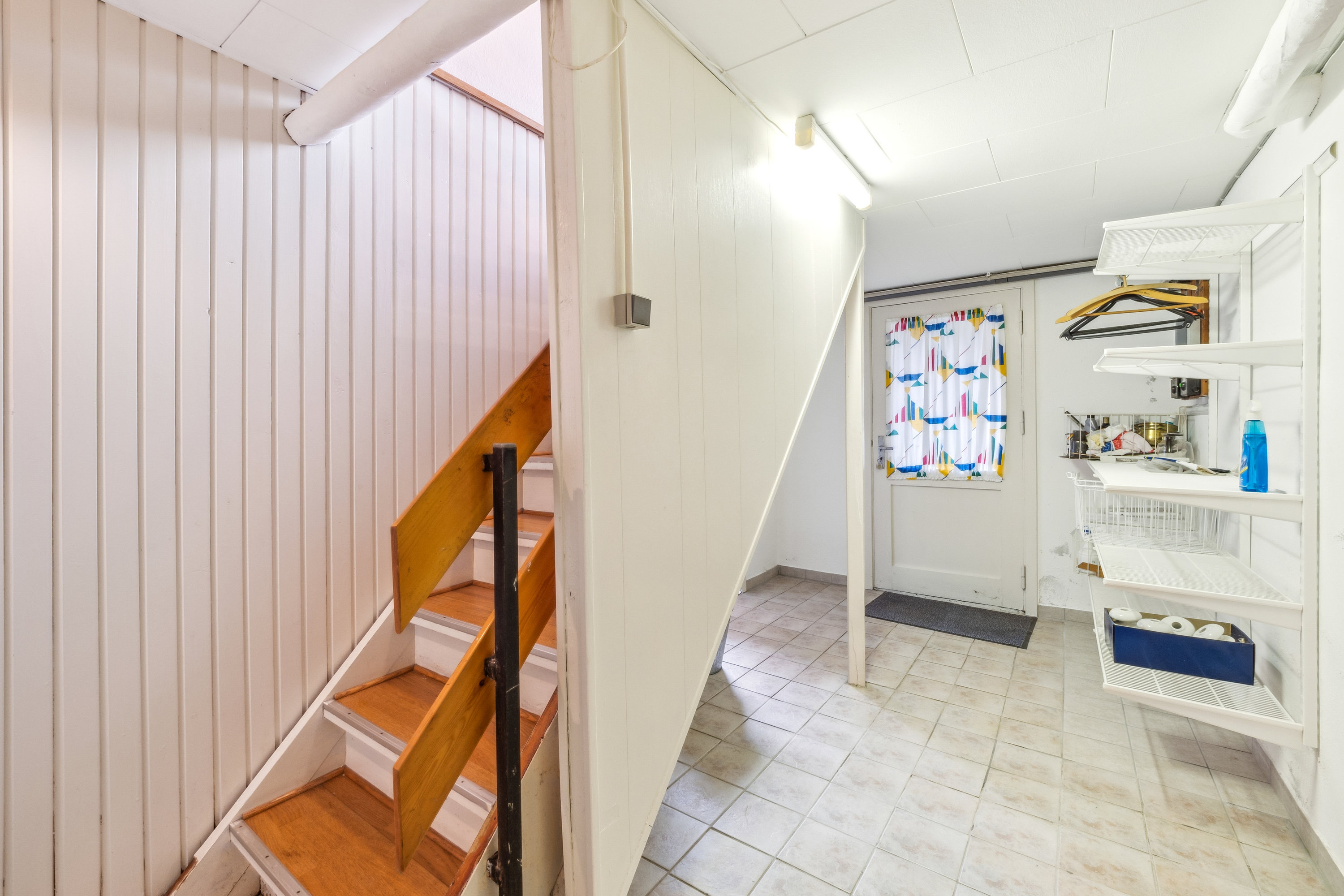 Fremhævet trappe billede i fuldskærmstilstand. Billede af Fuglebakken 34, 7900 Nykøbing M