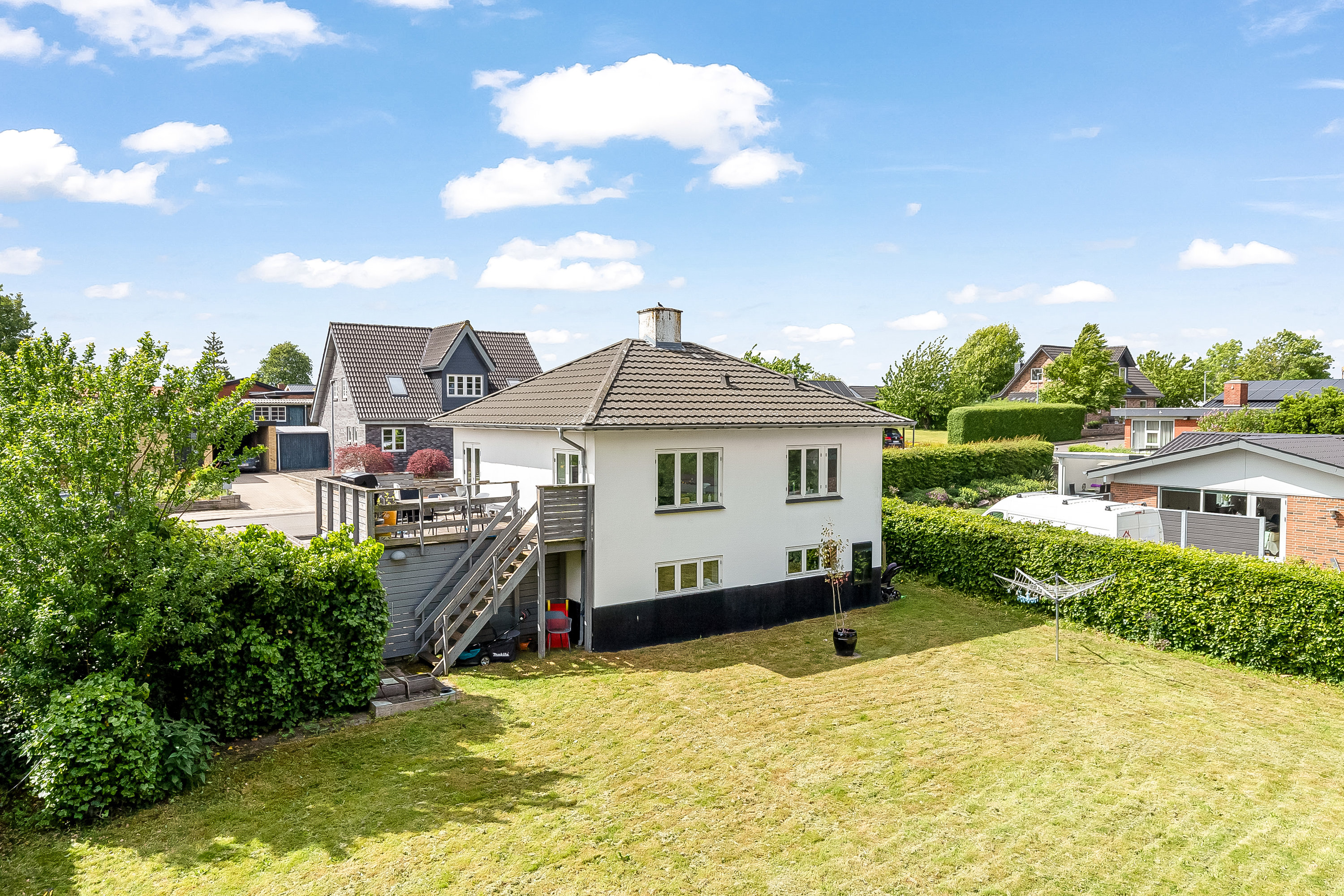 Fremhævet mastefoto billede i fuldskærmstilstand. Billede af Valmuevej 33, 6000 Kolding