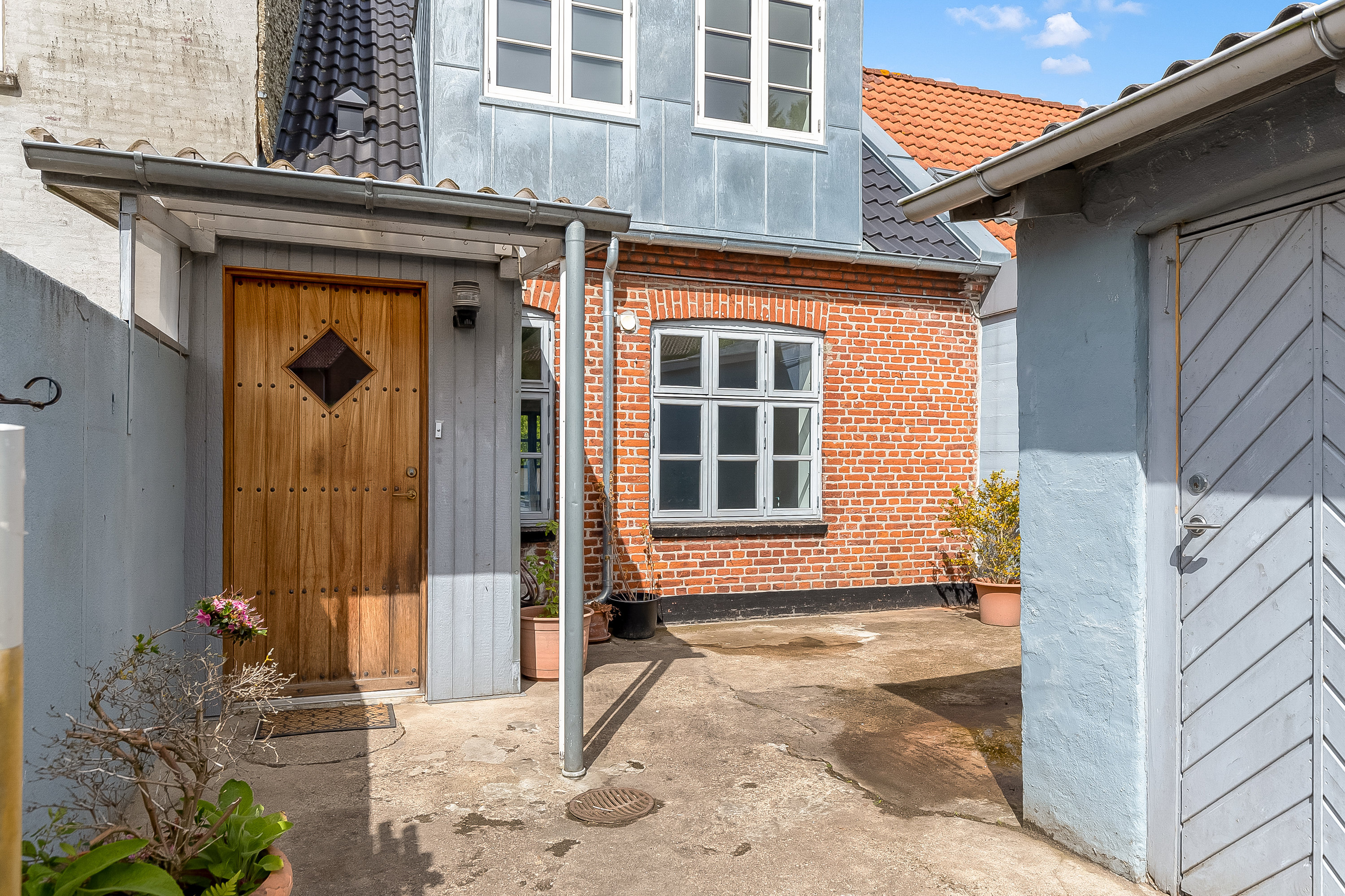 Fremhævet gårdmiljø billede i fuldskærmstilstand. Billede af Ottosgade 13, 6000 Kolding