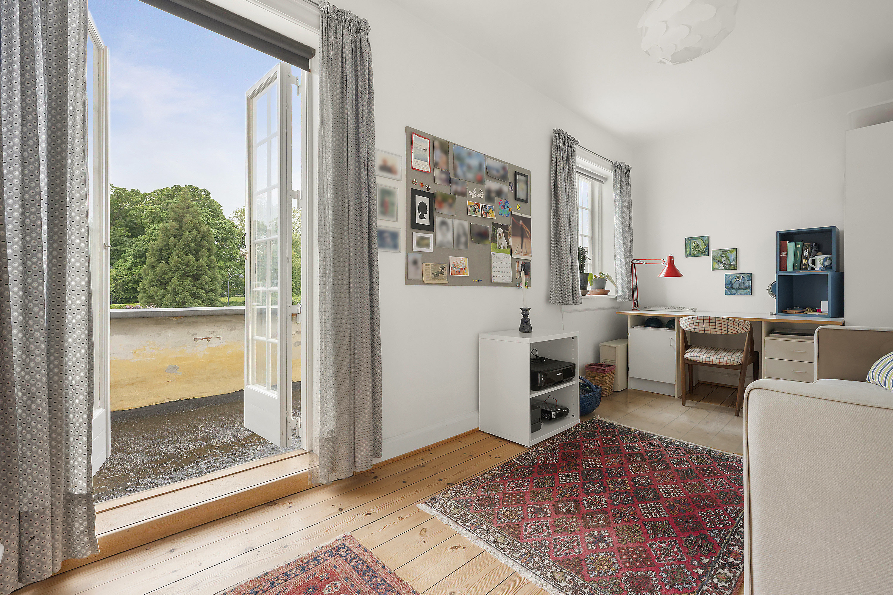 Fremhævet entré billede i fuldskærmstilstand. Billede af Vinrankevej 4, 2900 Hellerup