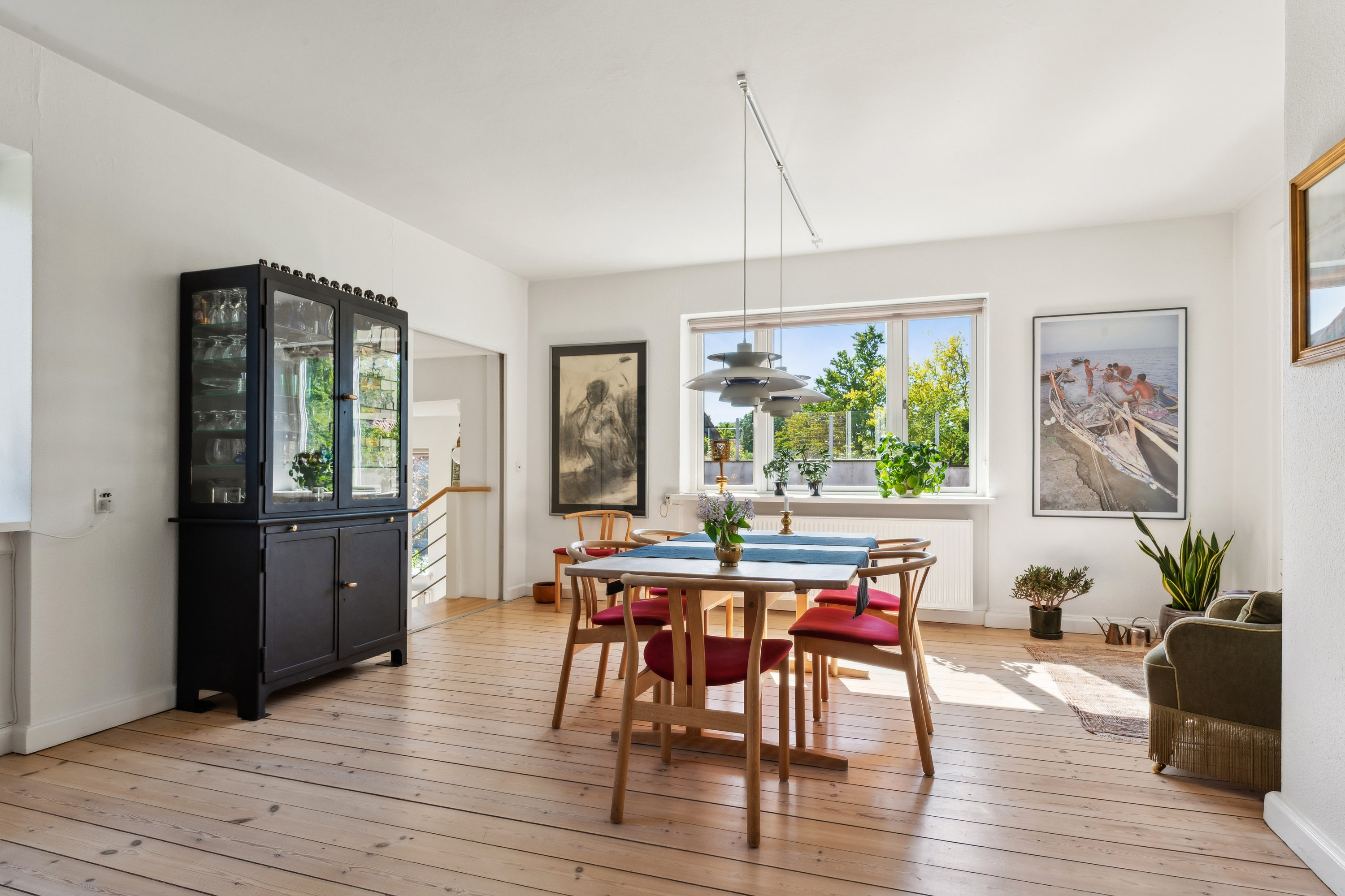 Fremhævet stue billede i fuldskærmstilstand. Billede af Tordenskjoldsvej 39, 3000 Helsingør