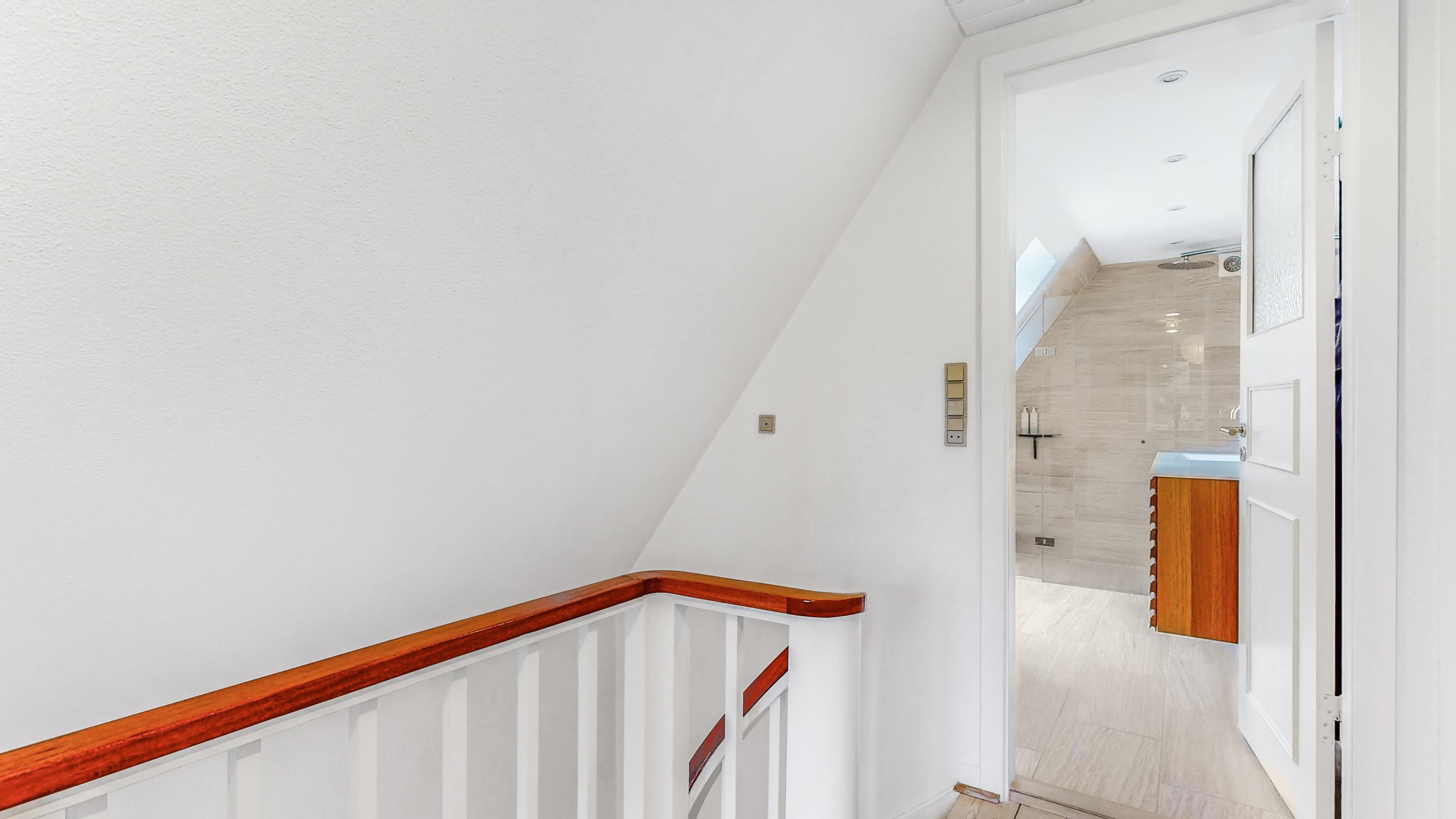 Fremhævet trappe billede i fuldskærmstilstand. Billede af Holbergsvej 40, 8800 Viborg