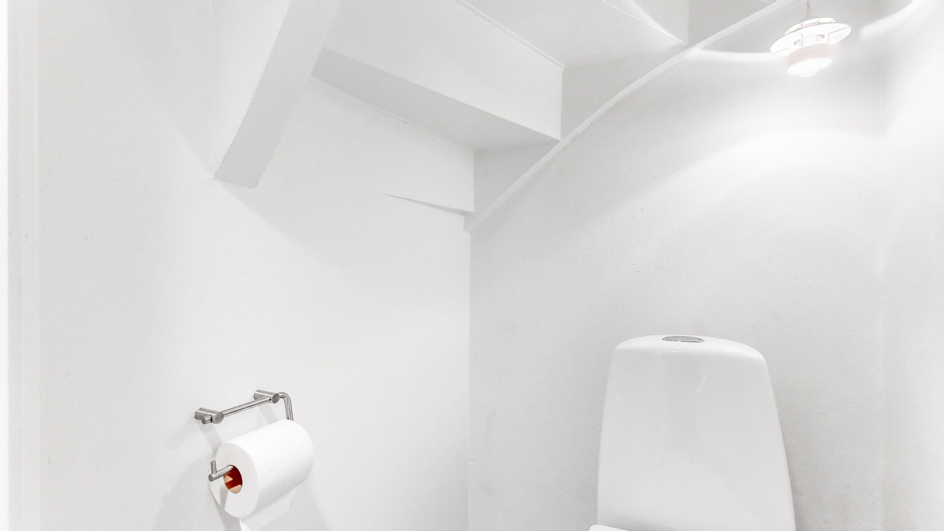 Fremhævet badeværelse billede i fuldskærmstilstand. Billede af Holbergsvej 40, 8800 Viborg