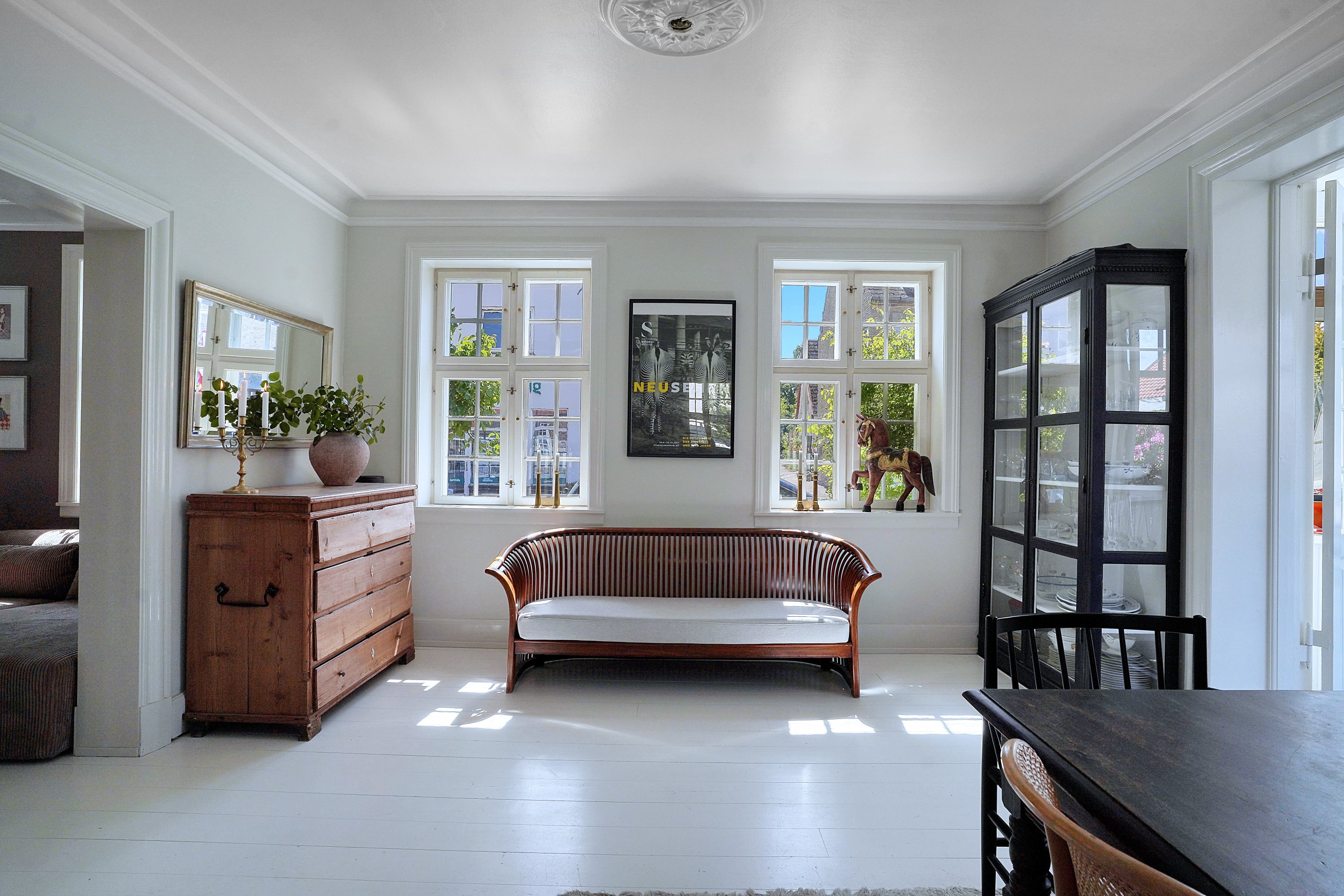 Fremhævet stue billede i fuldskærmstilstand. Billede af Nordre Strandvej 356A, 3100 Hornbæk