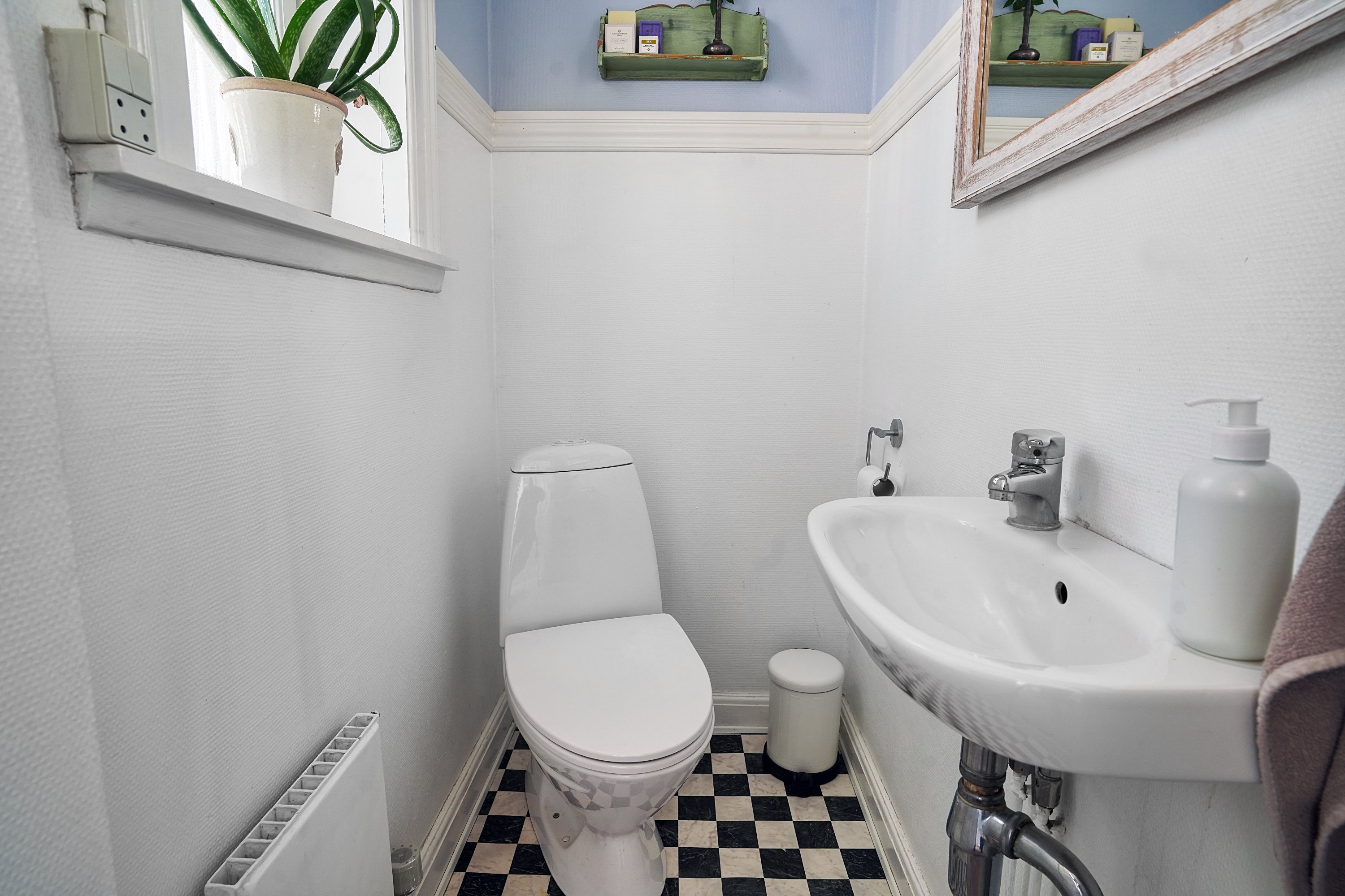 Fremhævet wc billede i fuldskærmstilstand. Billede af Nordre Strandvej 356A, 3100 Hornbæk