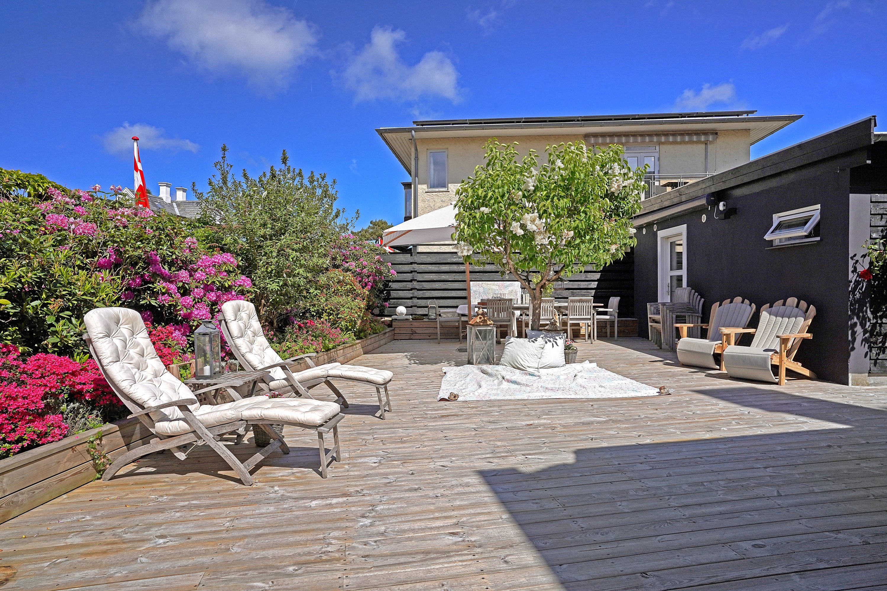 Miniaturebillede 1: terrasse. Billede af Nordre Strandvej 356A, 3100 Hornbæk