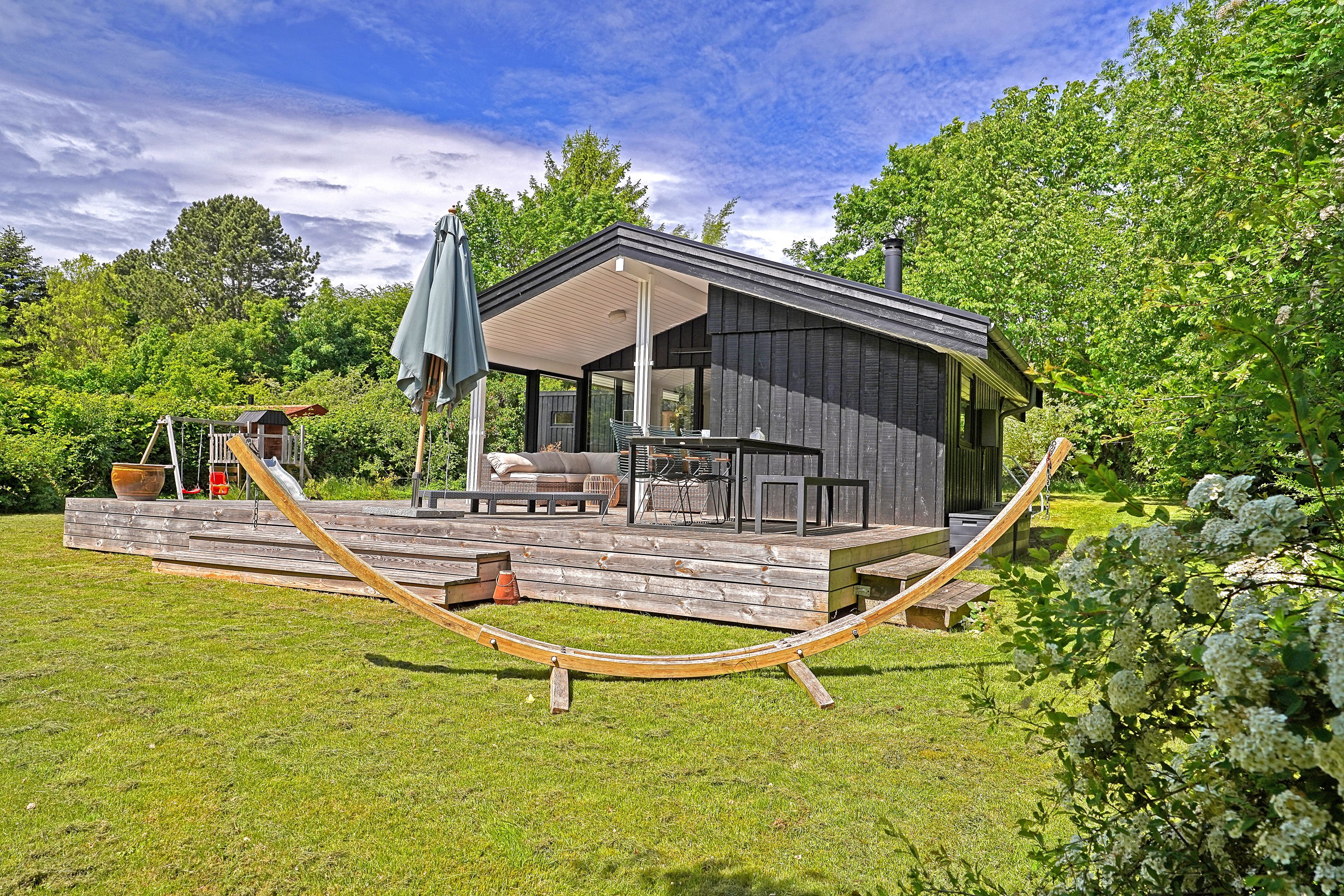 Miniaturebillede 2: ejendommen. Billede af Park Alle 9B, 3120 Dronningmølle