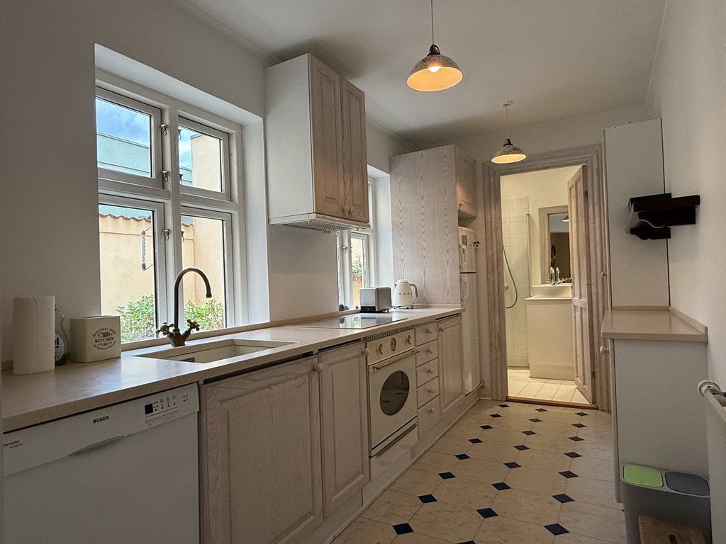 Fremhævet køkken billede i fuldskærmstilstand. Billede af Bülowsgade 8, 8000 Aarhus C