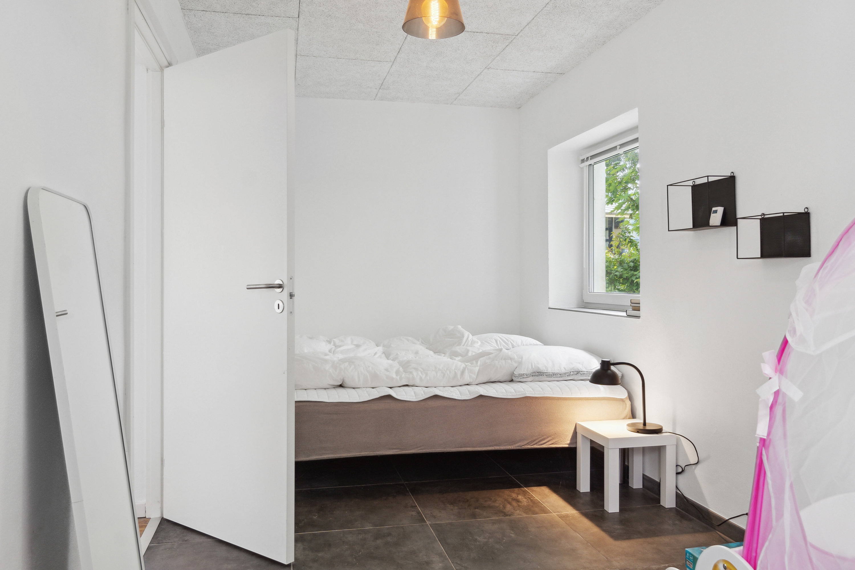 Fremhævet soveværelse billede i fuldskærmstilstand. Billede af Simons Bakke 118, Tilsted, 7700 Thisted