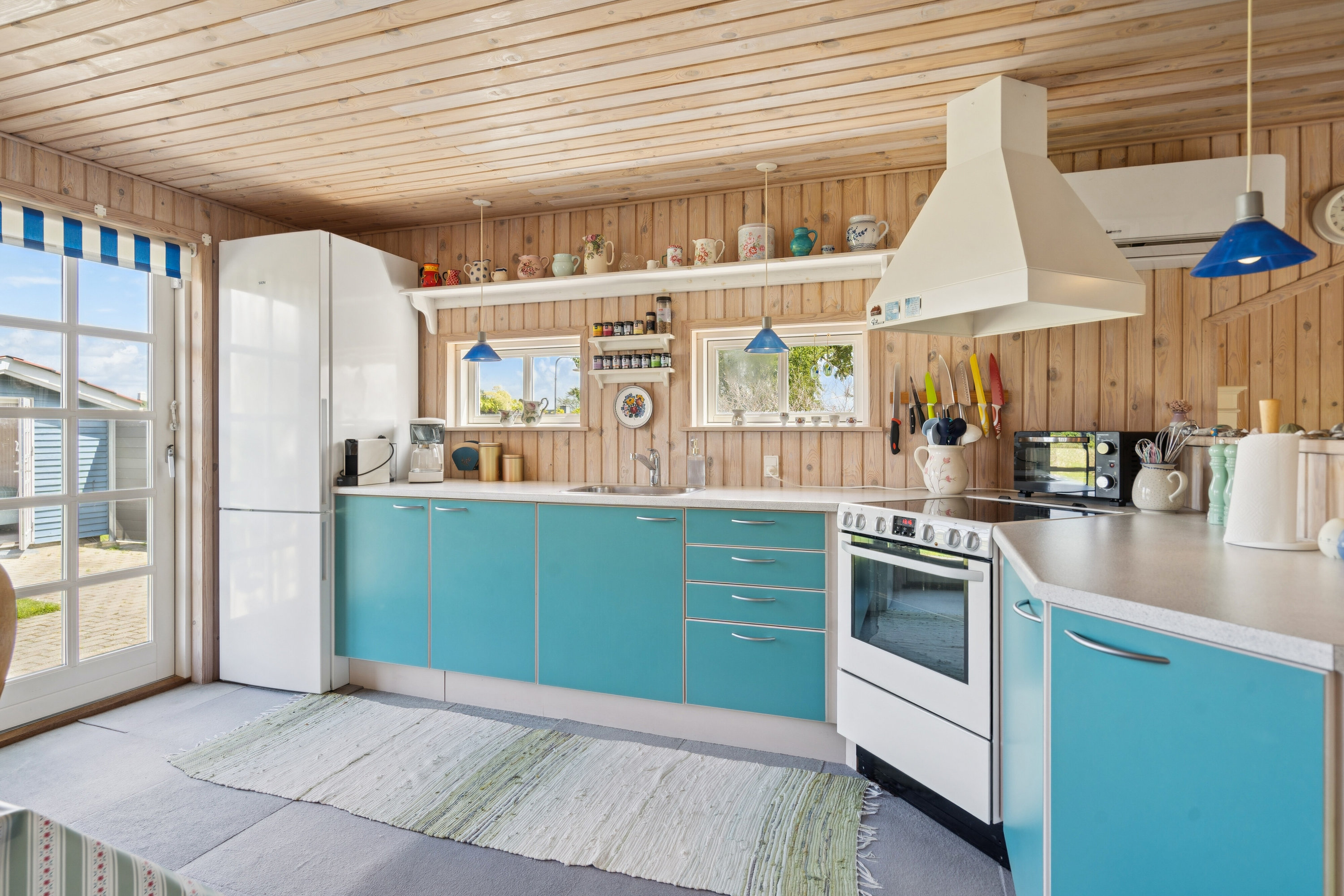 Fremhævet køkken billede i fuldskærmstilstand. Billede af Platanvej 51, Tørresø Strand, 5450 Otterup