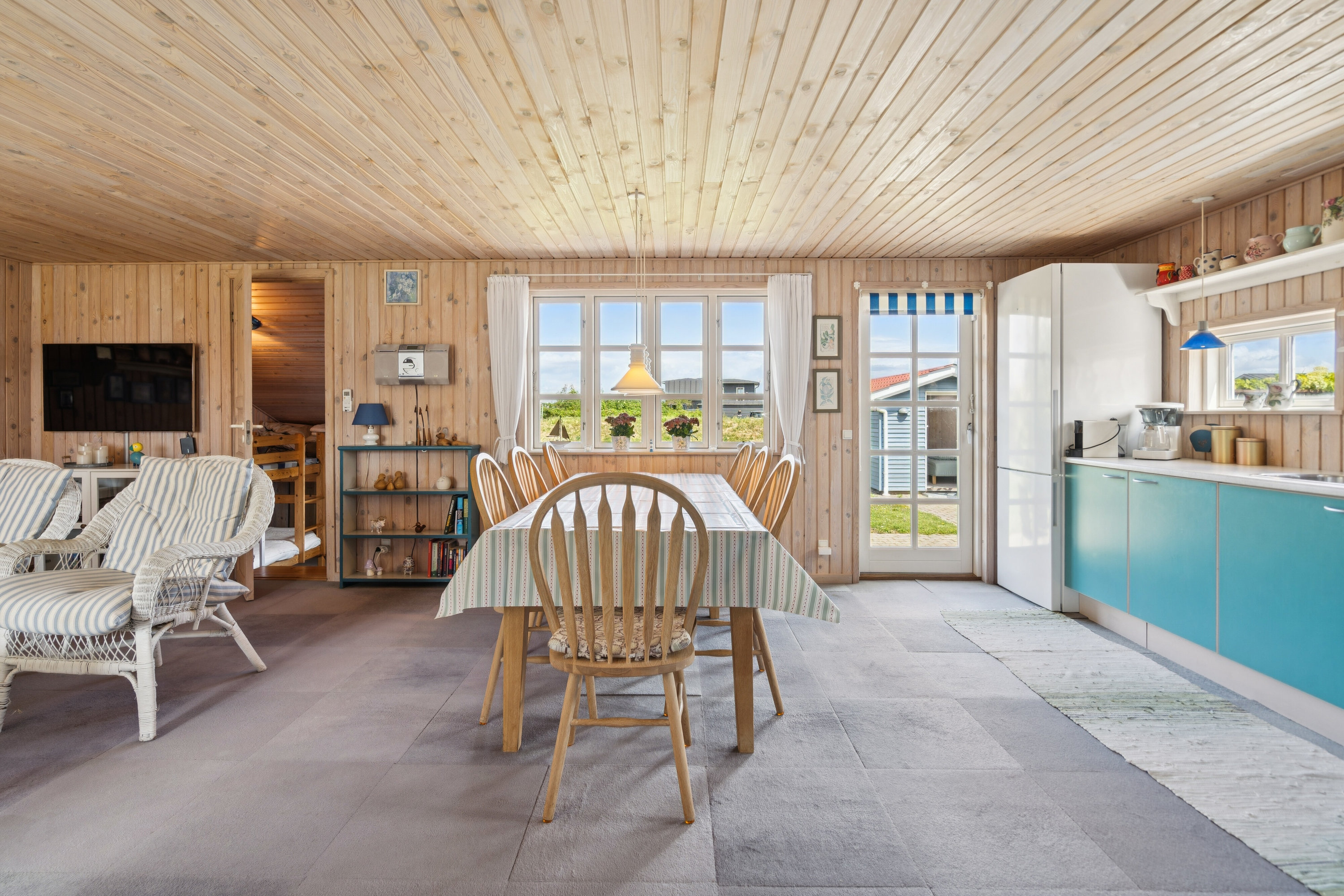 Fremhævet spisestue billede i fuldskærmstilstand. Billede af Platanvej 51, Tørresø Strand, 5450 Otterup