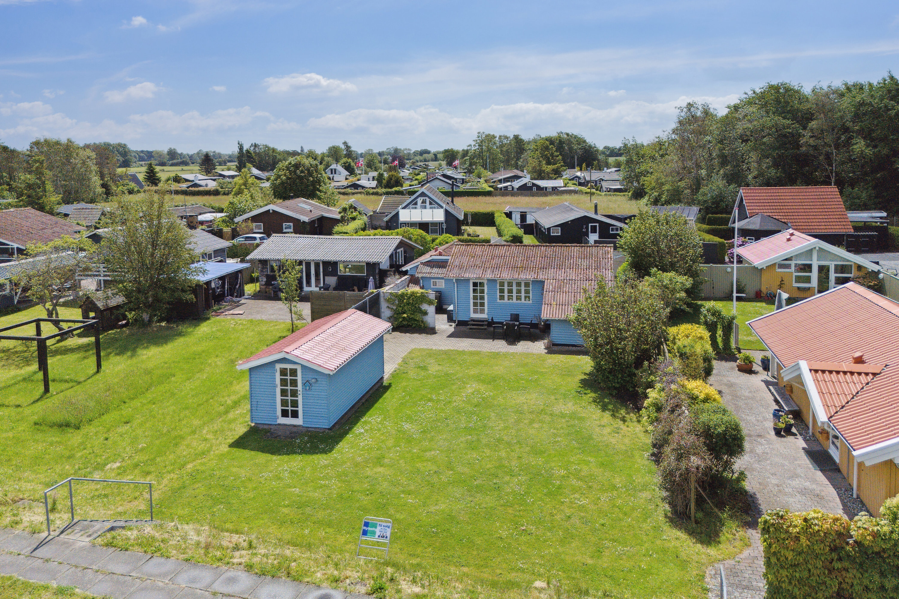Fremhævet set fra haven billede i fuldskærmstilstand. Billede af Platanvej 51, Tørresø Strand, 5450 Otterup