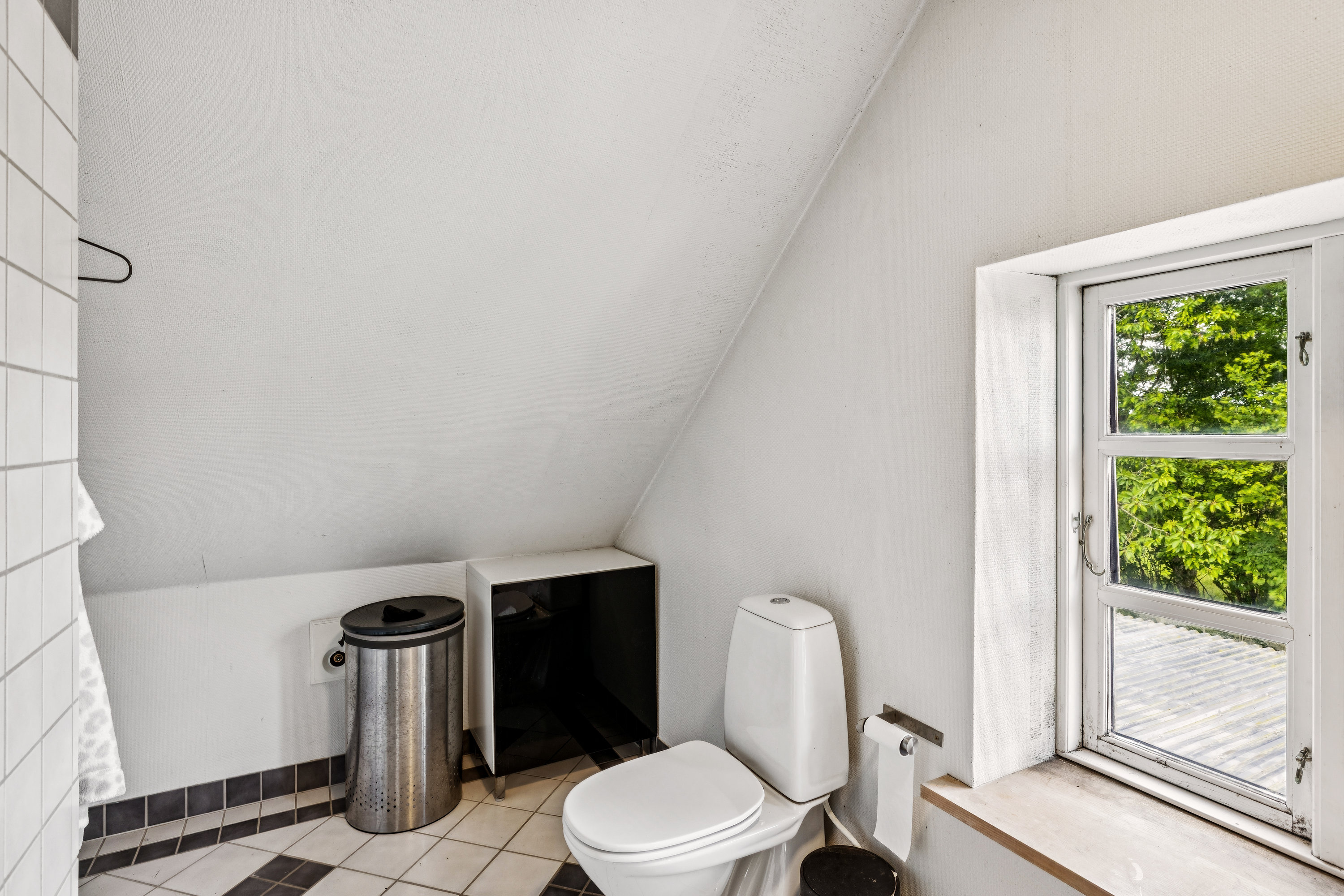 Fremhævet badeværelse billede i fuldskærmstilstand. Billede af Nørreåvej 25, Vejrum, 8830 Tjele